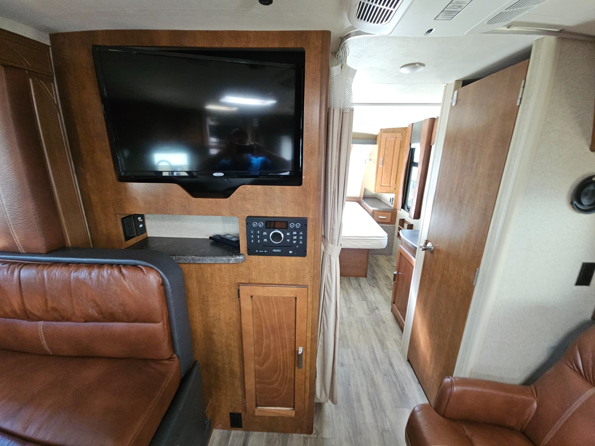 2018 Lance Travel Trailer 2018 Lance Travel Trailer 2285 - thumbnail 13