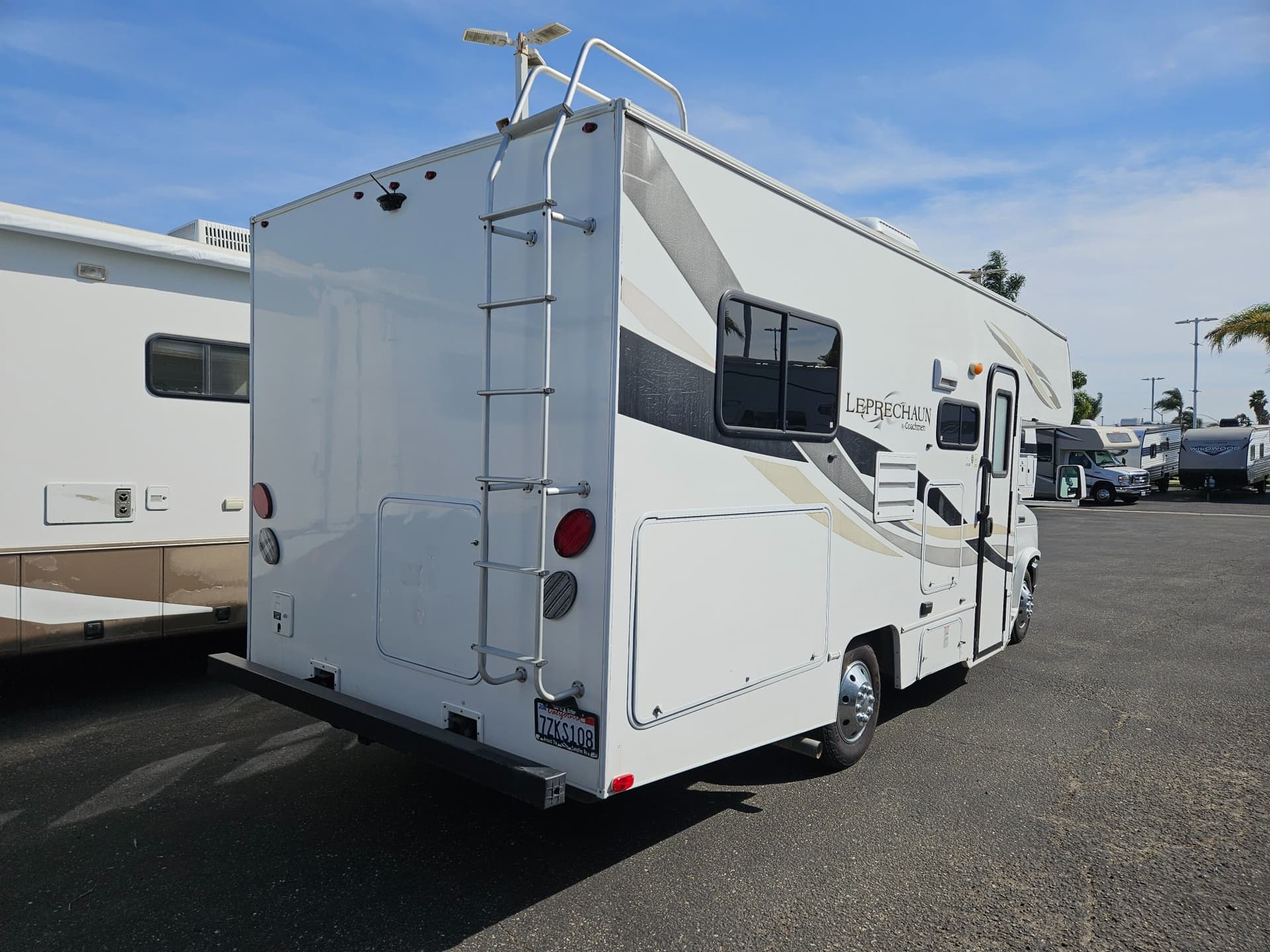 2013 Coachmen 2013 Coachmen Leprechaun - thumbnail 2