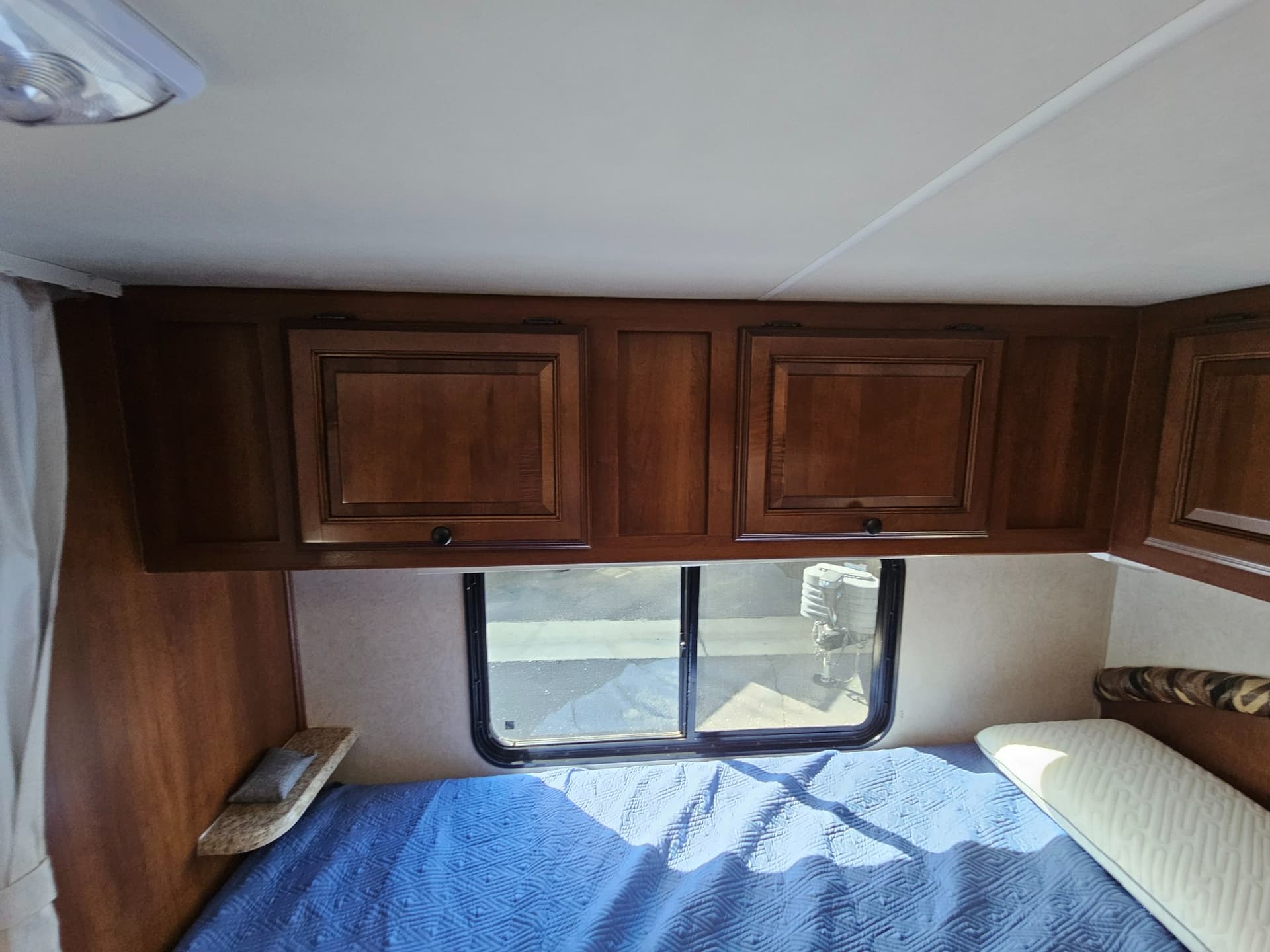 2013 Coachmen 2013 Coachmen Leprechaun - thumbnail 18