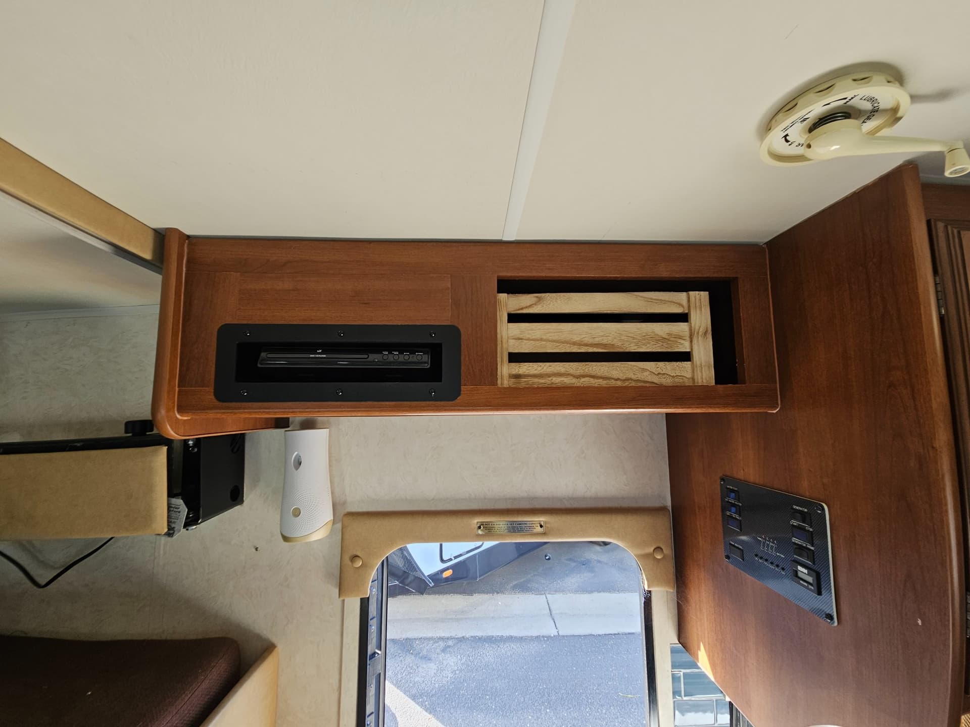 2013 Coachmen 2013 Coachmen Leprechaun - thumbnail 25