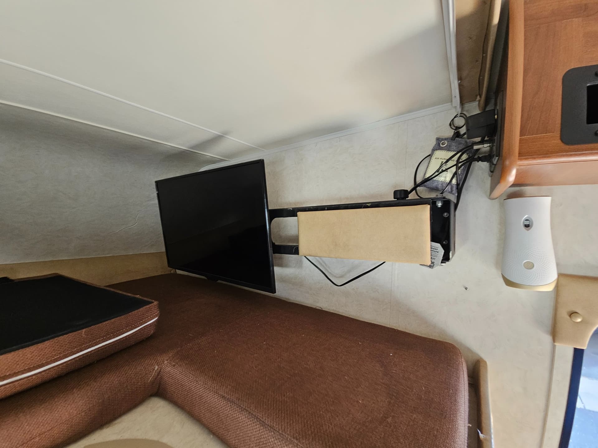 2013 Coachmen 2013 Coachmen Leprechaun - thumbnail 26