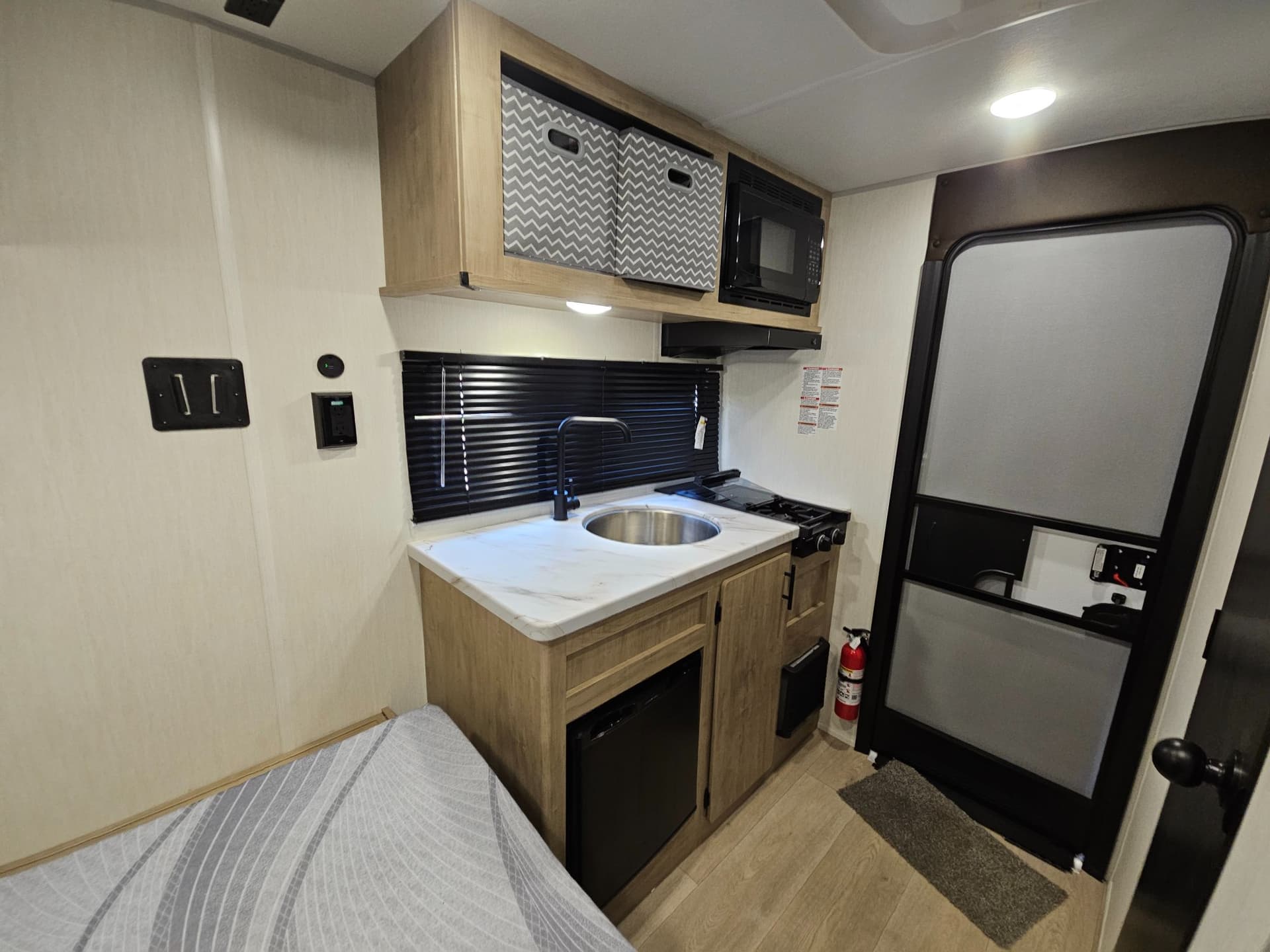 2026 FOREST RIVER RV 2026 FOREST RIVER RV Cherokee Wolf Pup - thumbnail 8