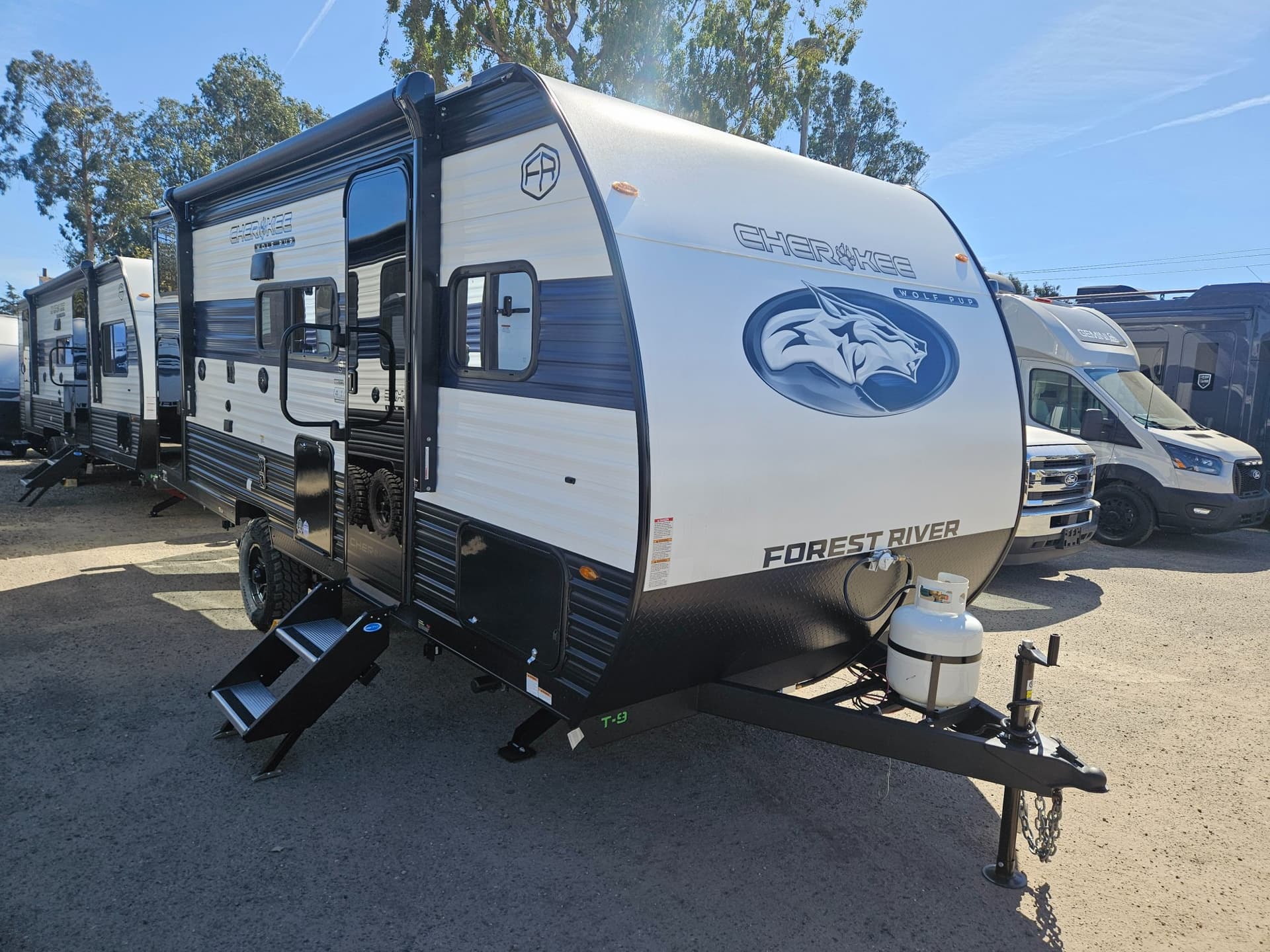 2026 Cherokee Wolf Pup 17JW