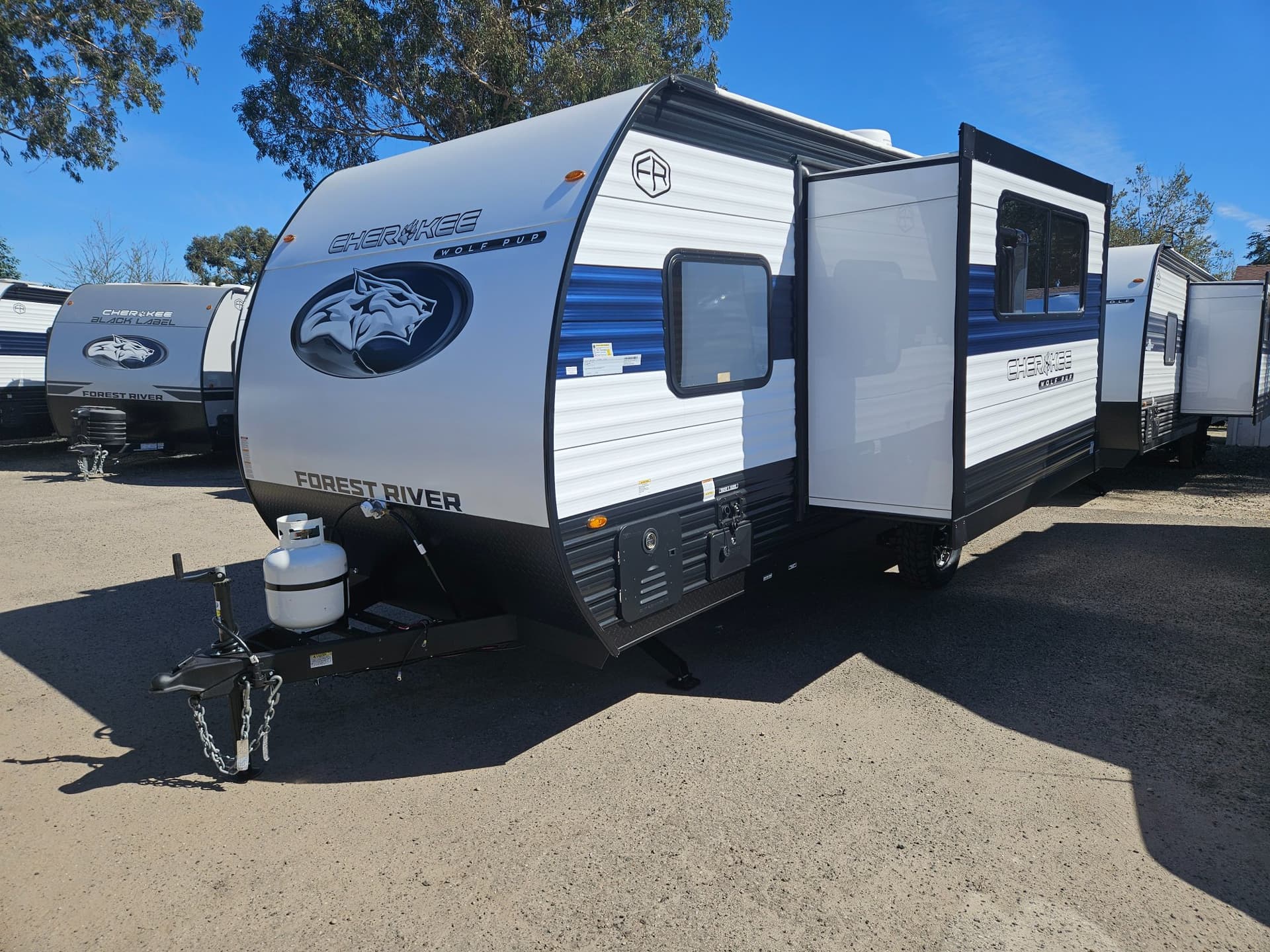 2026 Forest River RV 2026 Forest River RV Cherokee Wolf Pup - thumbnail 4