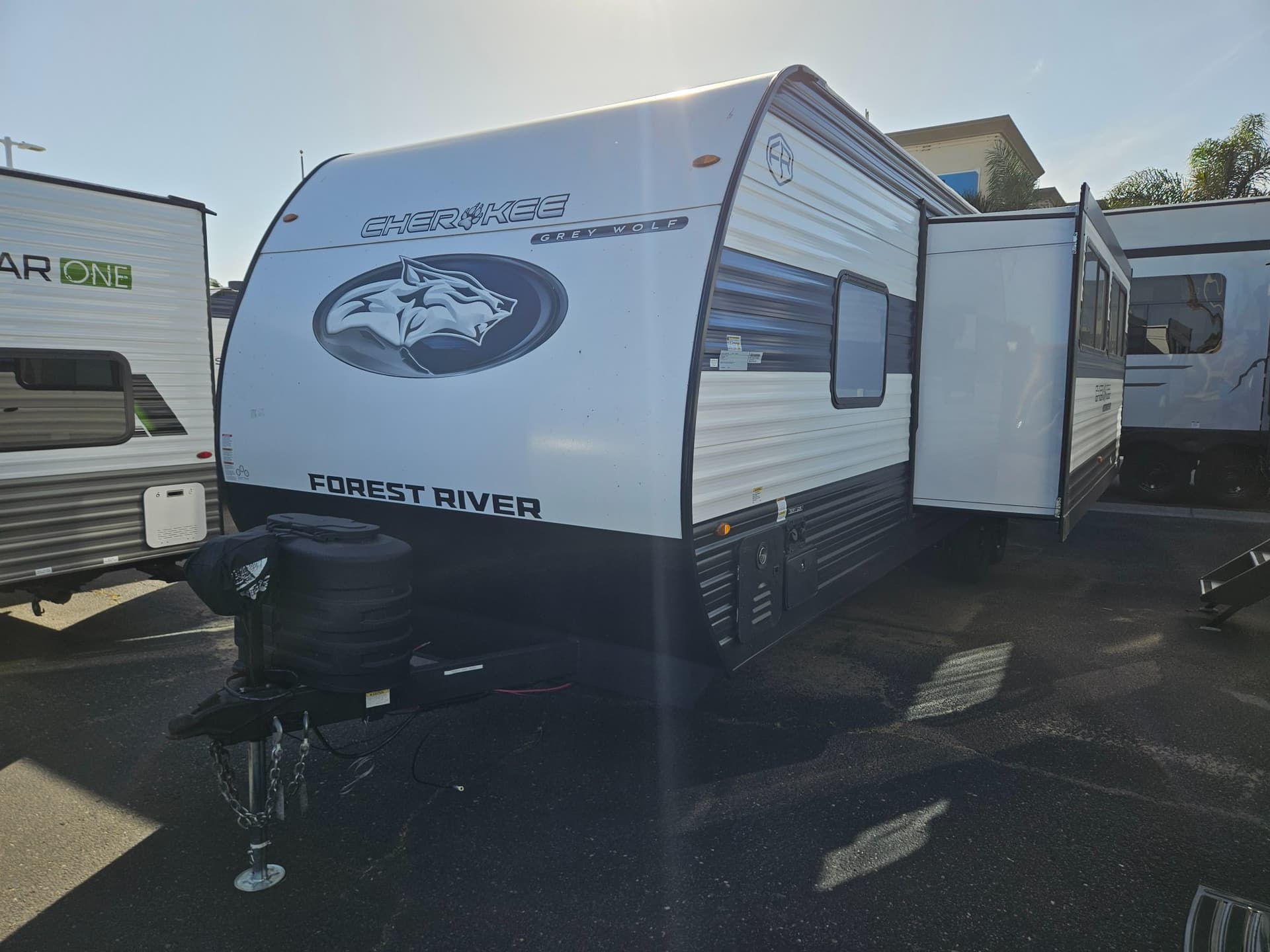 2026 Forest River RV 2026 Forest River RV Cherokee Grey Wolf - thumbnail 5