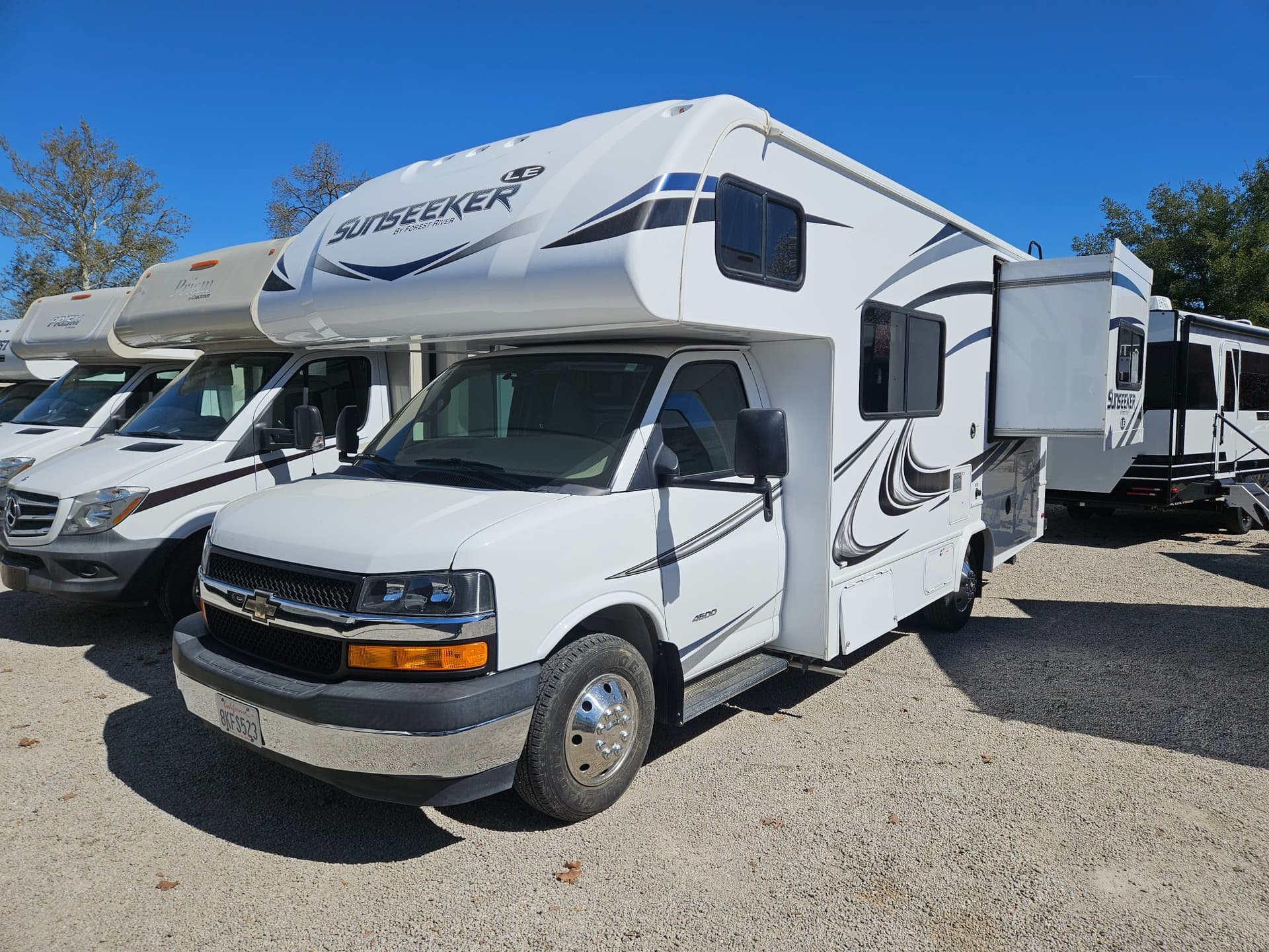 2018 Forest River RV 2018 Forest River RV Sunseeker LE - thumbnail 4