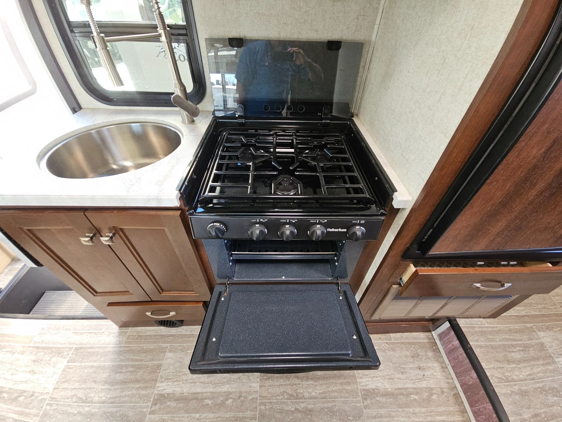 2018 Forest River RV 2018 Forest River RV Sunseeker LE - thumbnail 23