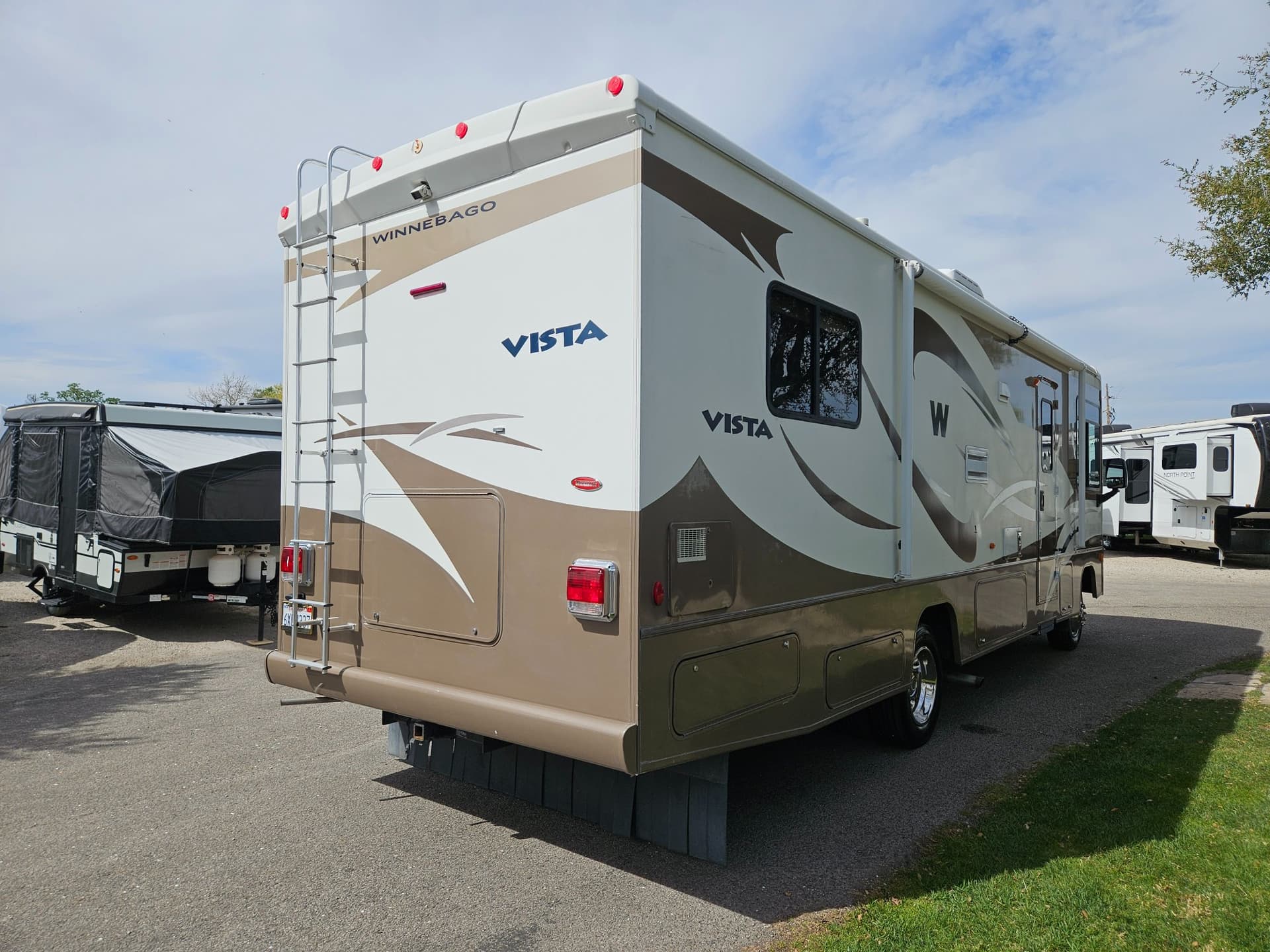 2009 Winnebago 2009 Winnebago Vista - thumbnail 2