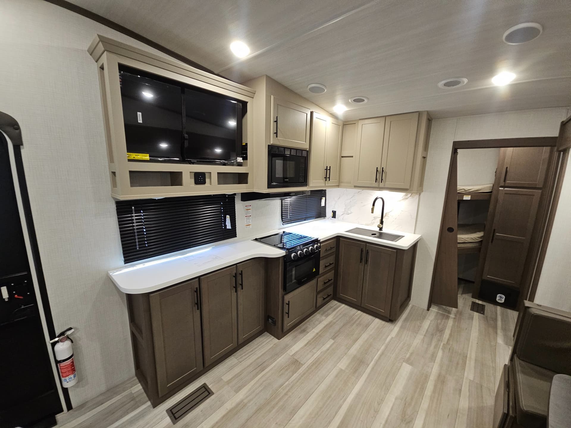 2026 Keystone RV 2026 Keystone RV Cougar Sport - thumbnail 7
