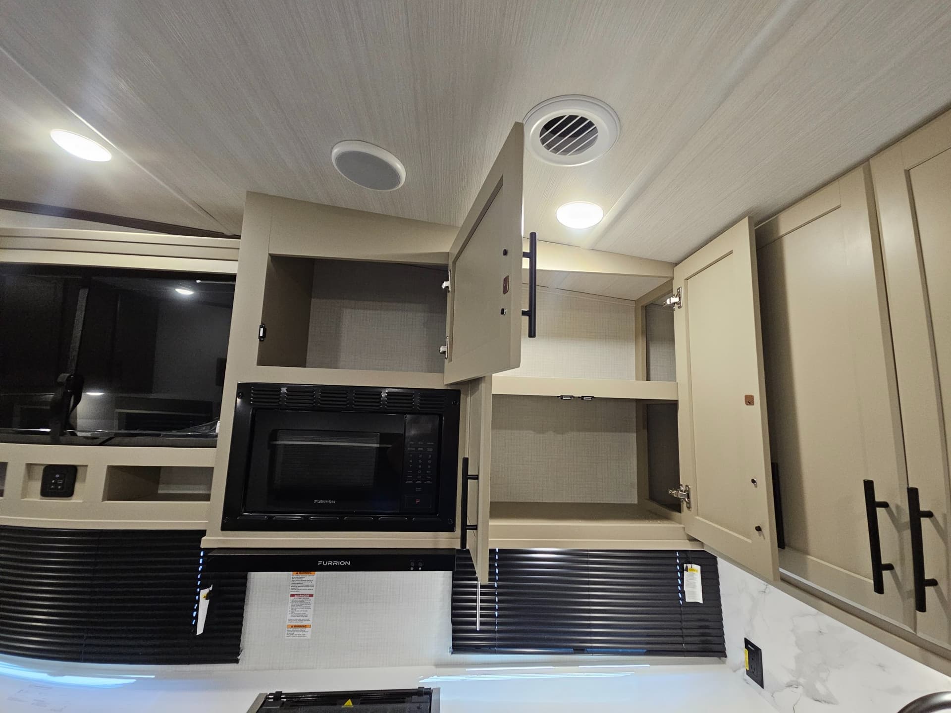 2026 Keystone RV 2026 Keystone RV Cougar Sport - thumbnail 13