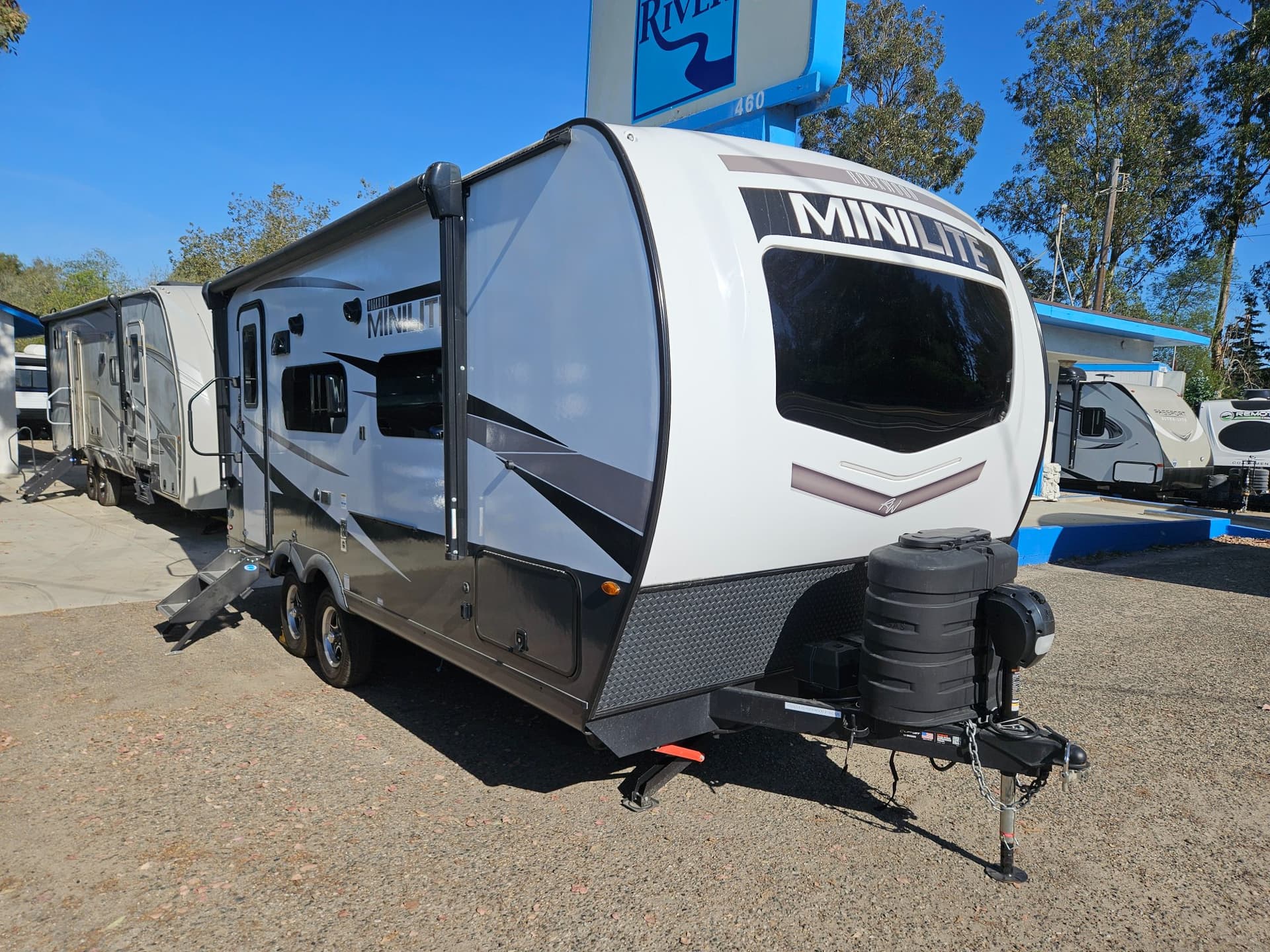 2025 Rockwood Mini Lite 2109S
