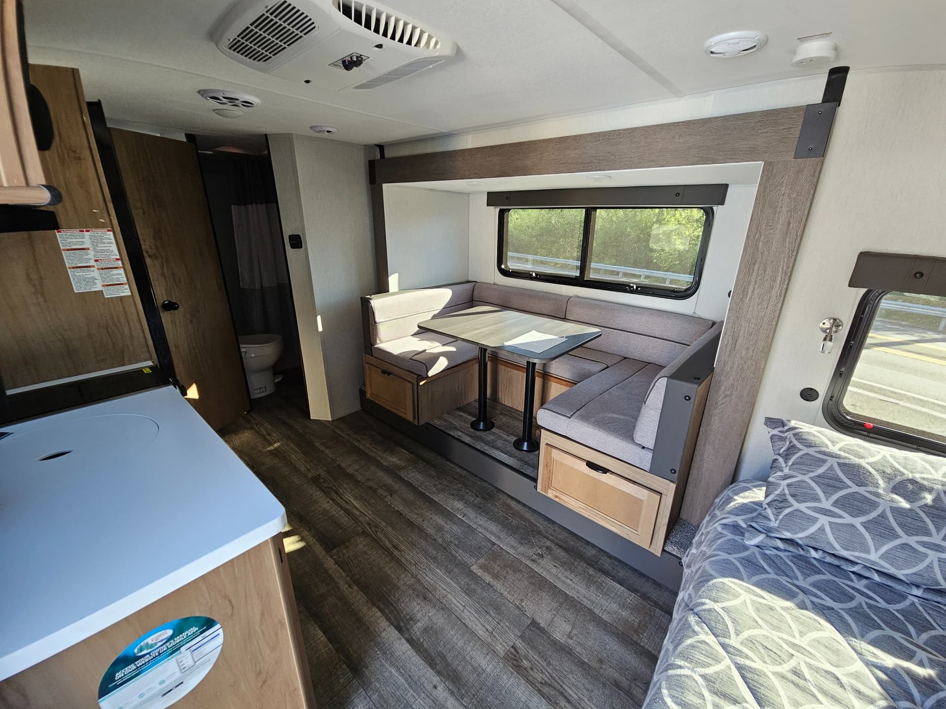 2024 Forest River RV 2024 Forest River RV Cherokee Wolf Pup Black Label - thumbnail 5