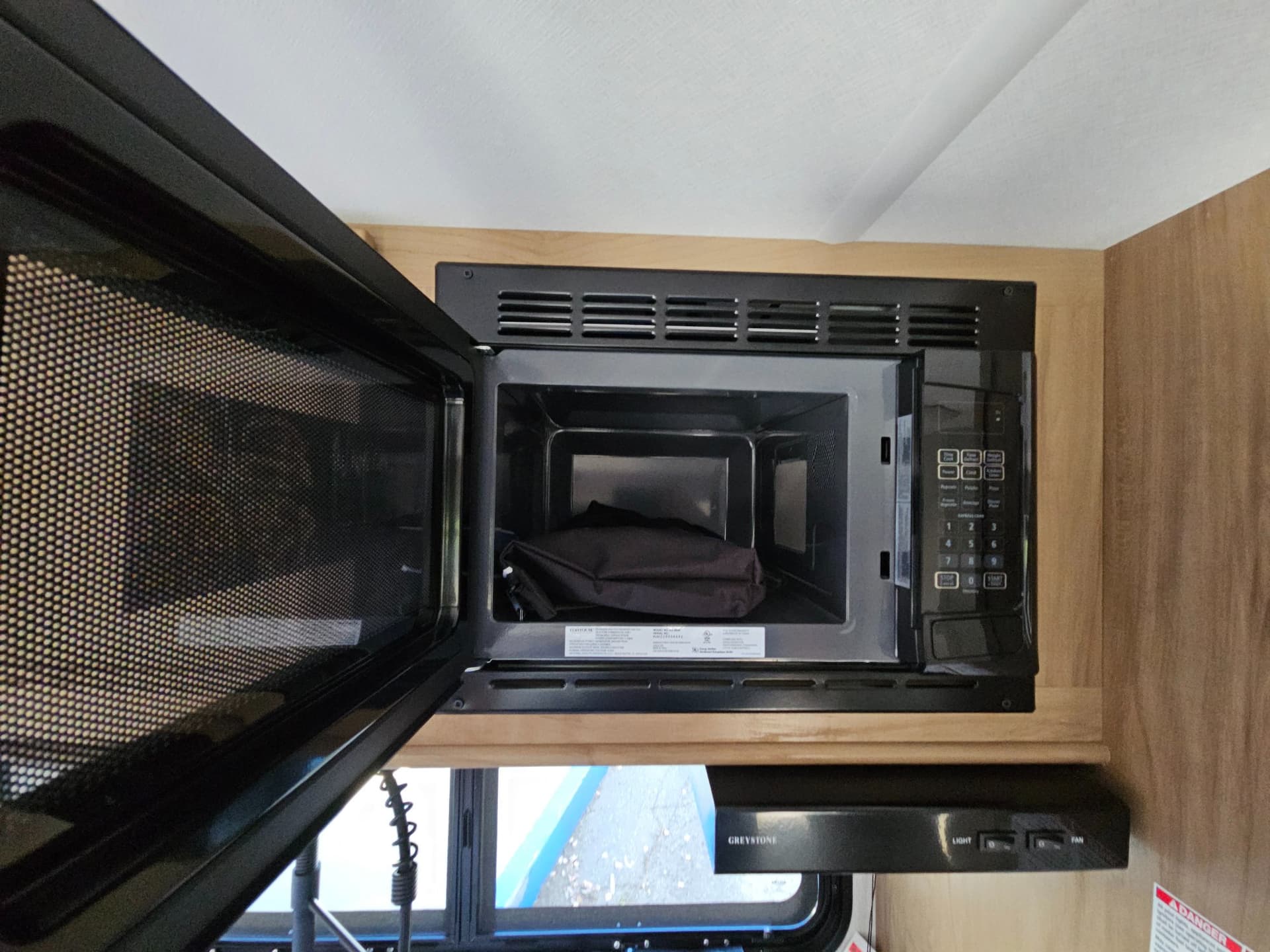 2024 Forest River RV 2024 Forest River RV Cherokee Wolf Pup Black Label - thumbnail 12