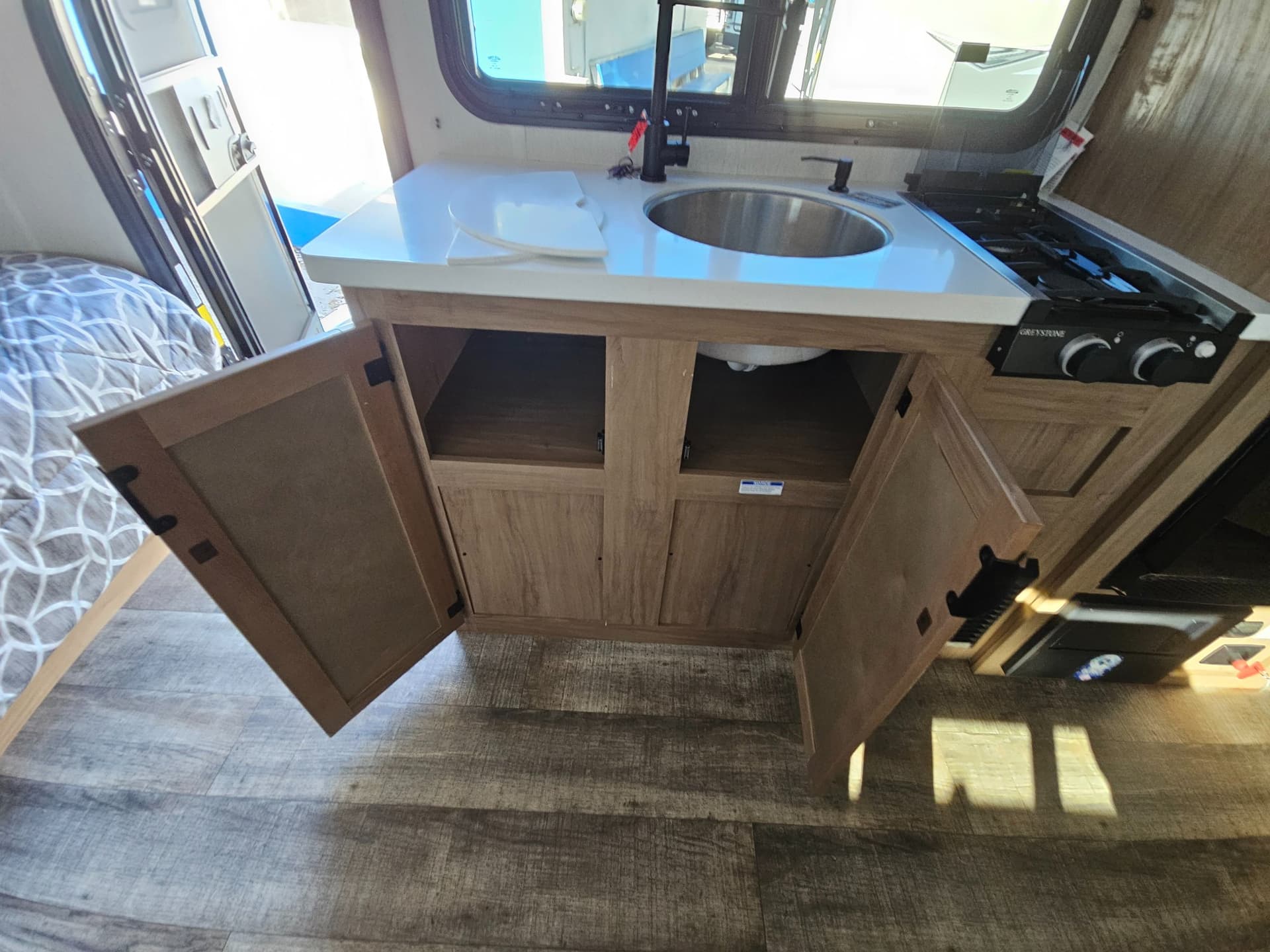 2024 Forest River RV 2024 Forest River RV Cherokee Wolf Pup Black Label - thumbnail 16