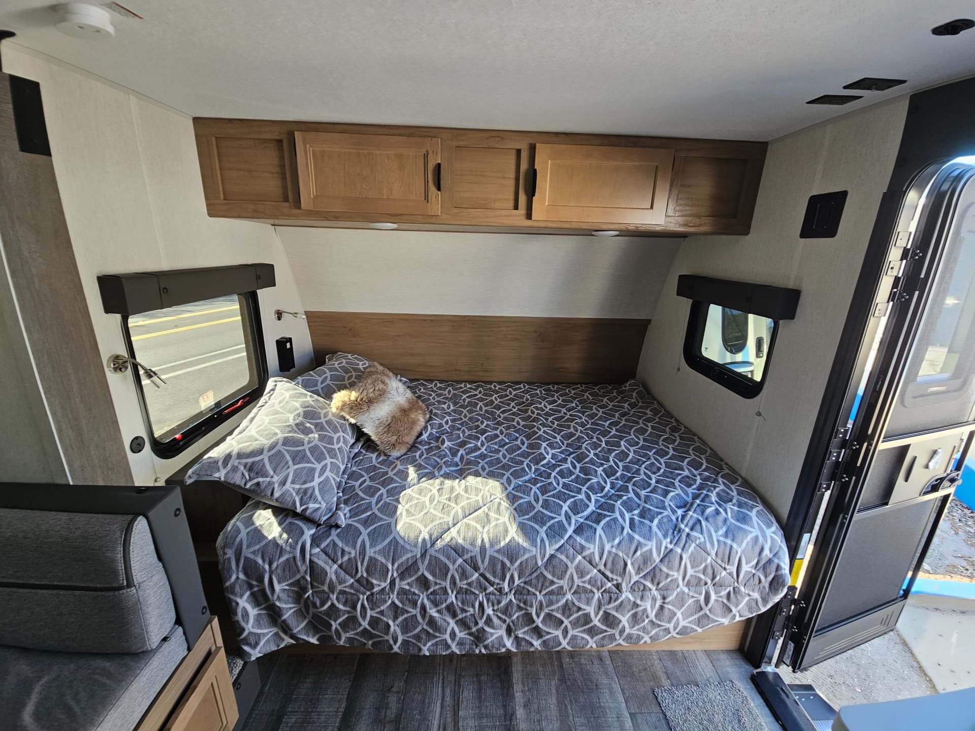 2024 Forest River RV 2024 Forest River RV Cherokee Wolf Pup Black Label - thumbnail 17