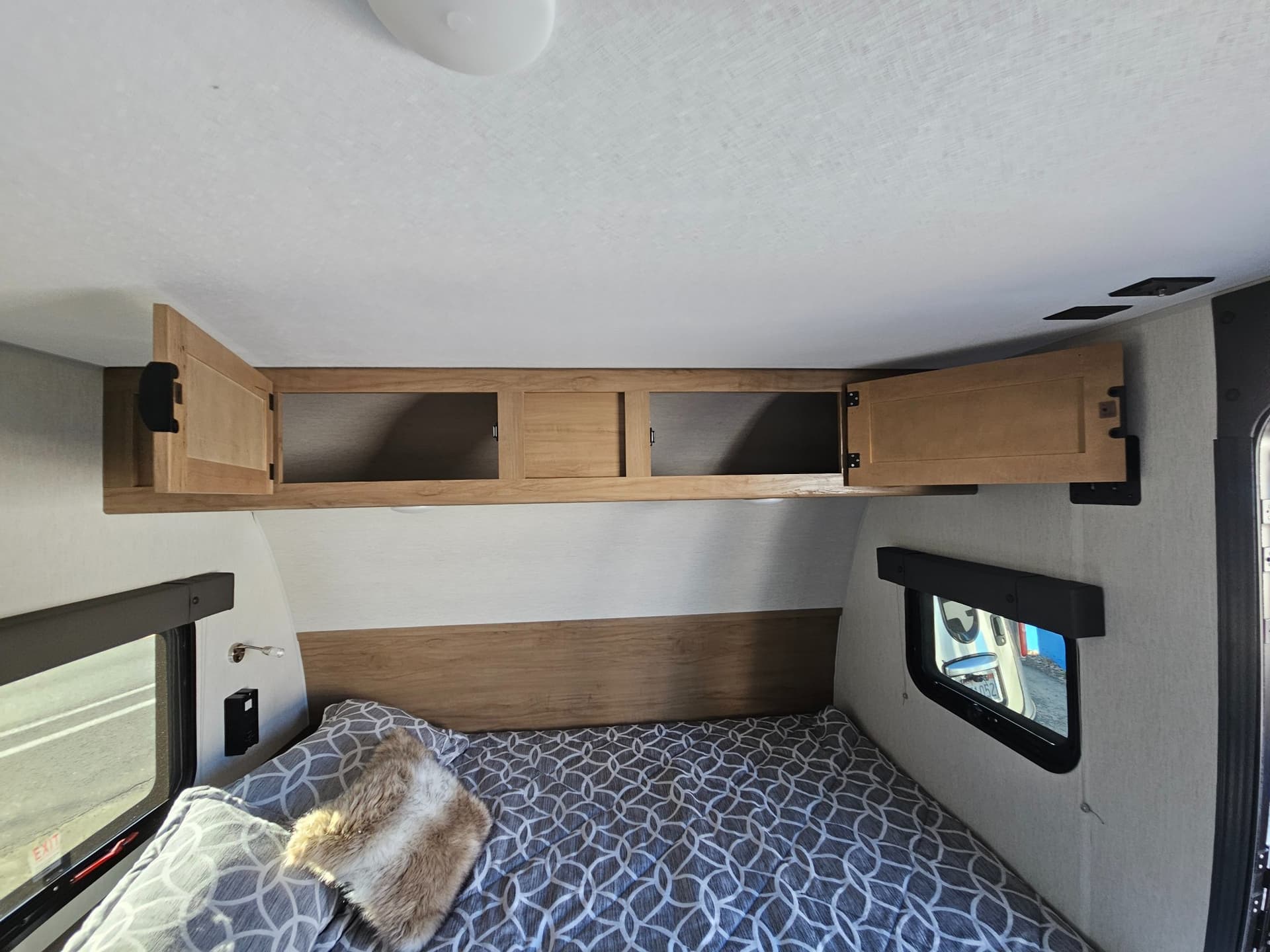 2024 Forest River RV 2024 Forest River RV Cherokee Wolf Pup Black Label - thumbnail 19