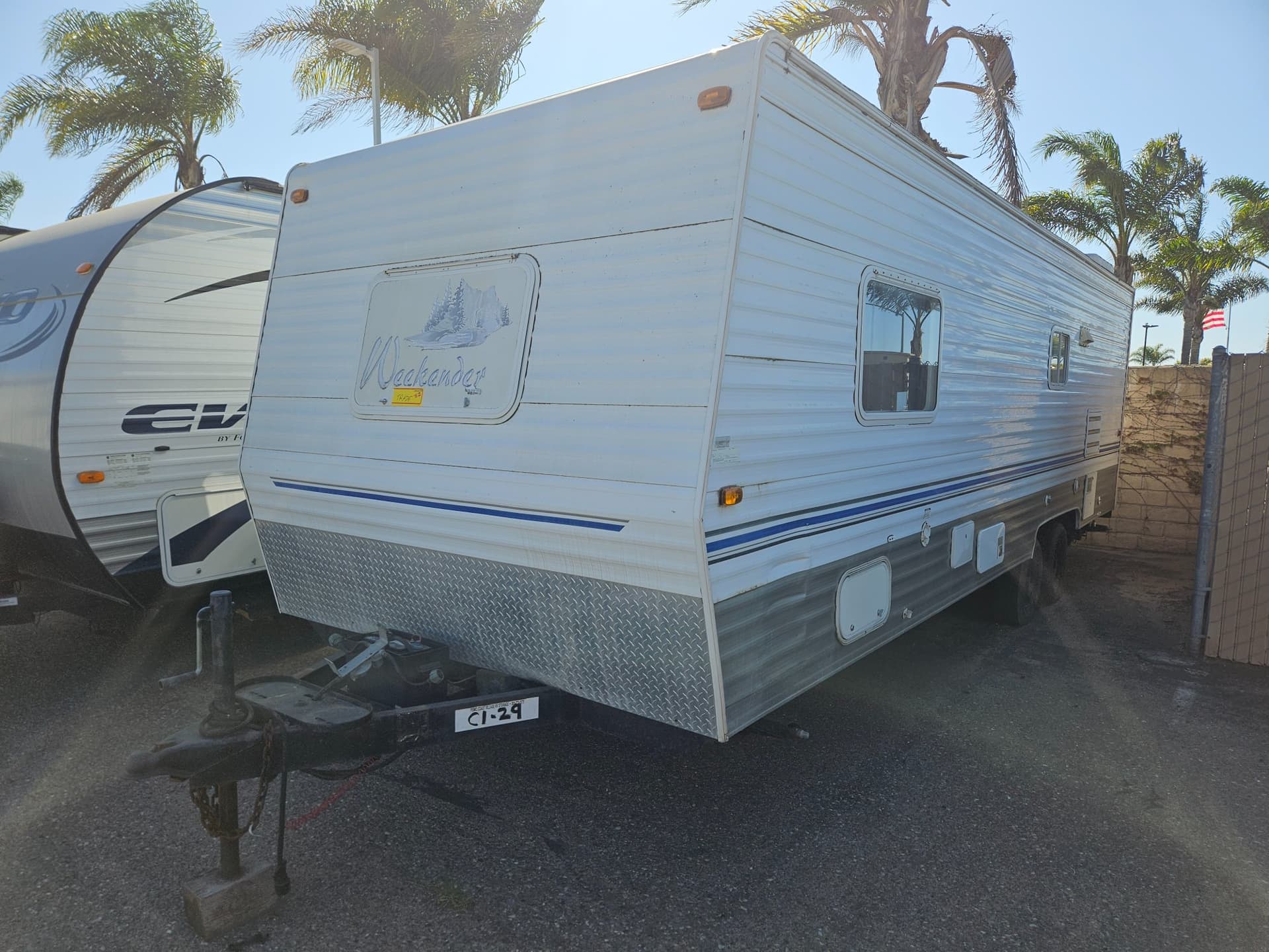 2005 Skyline  2005 Skyline  Weekender - thumbnail 2