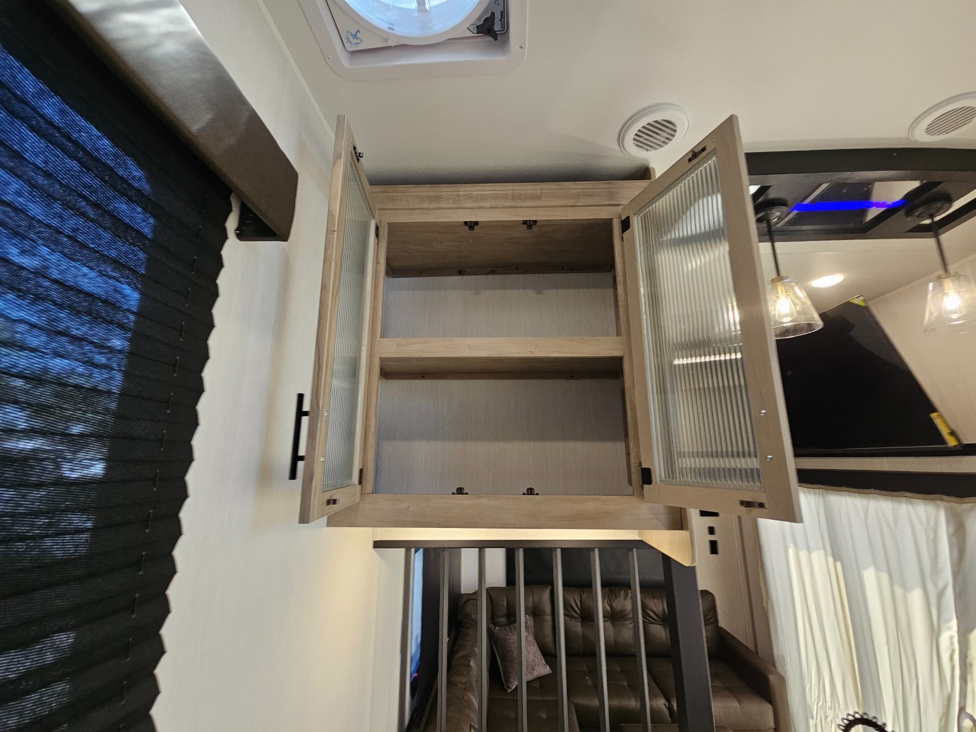 2026 Forest River RV 2026 Forest River RV Cherokee Timberwolf Black Label - thumbnail 11