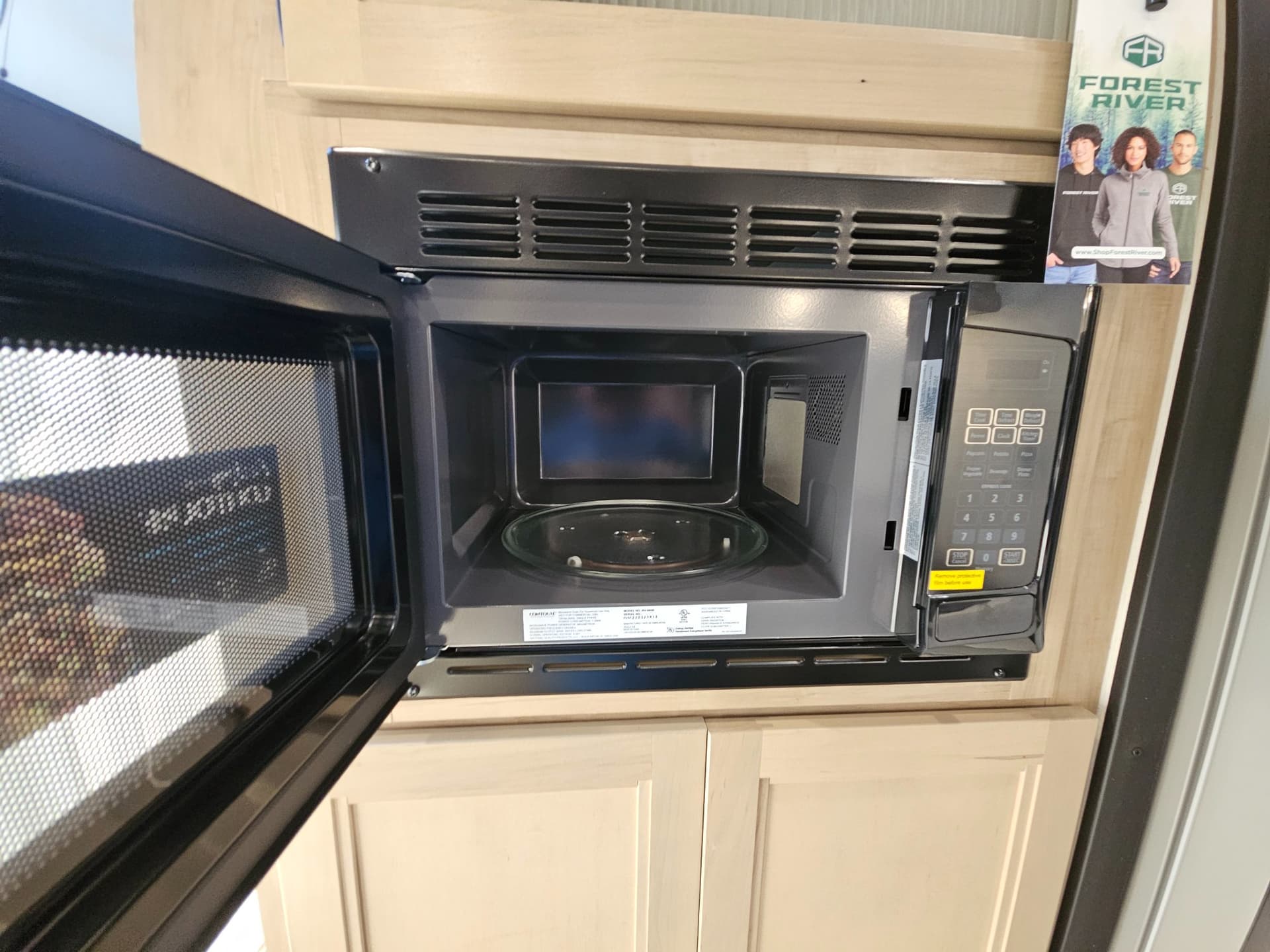 2026 Forest River RV 2026 Forest River RV Cherokee Timberwolf Black Label - thumbnail 17