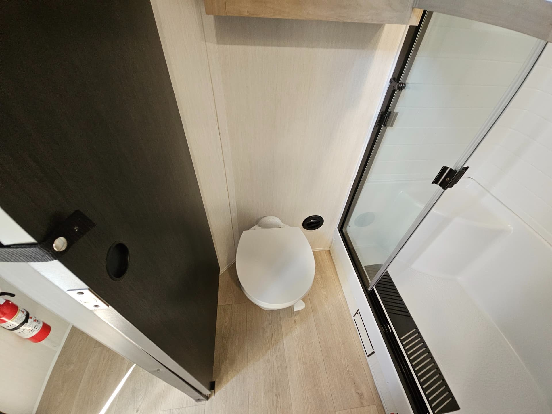 2026 Forest River RV 2026 Forest River RV Cherokee Timberwolf Black Label - thumbnail 21