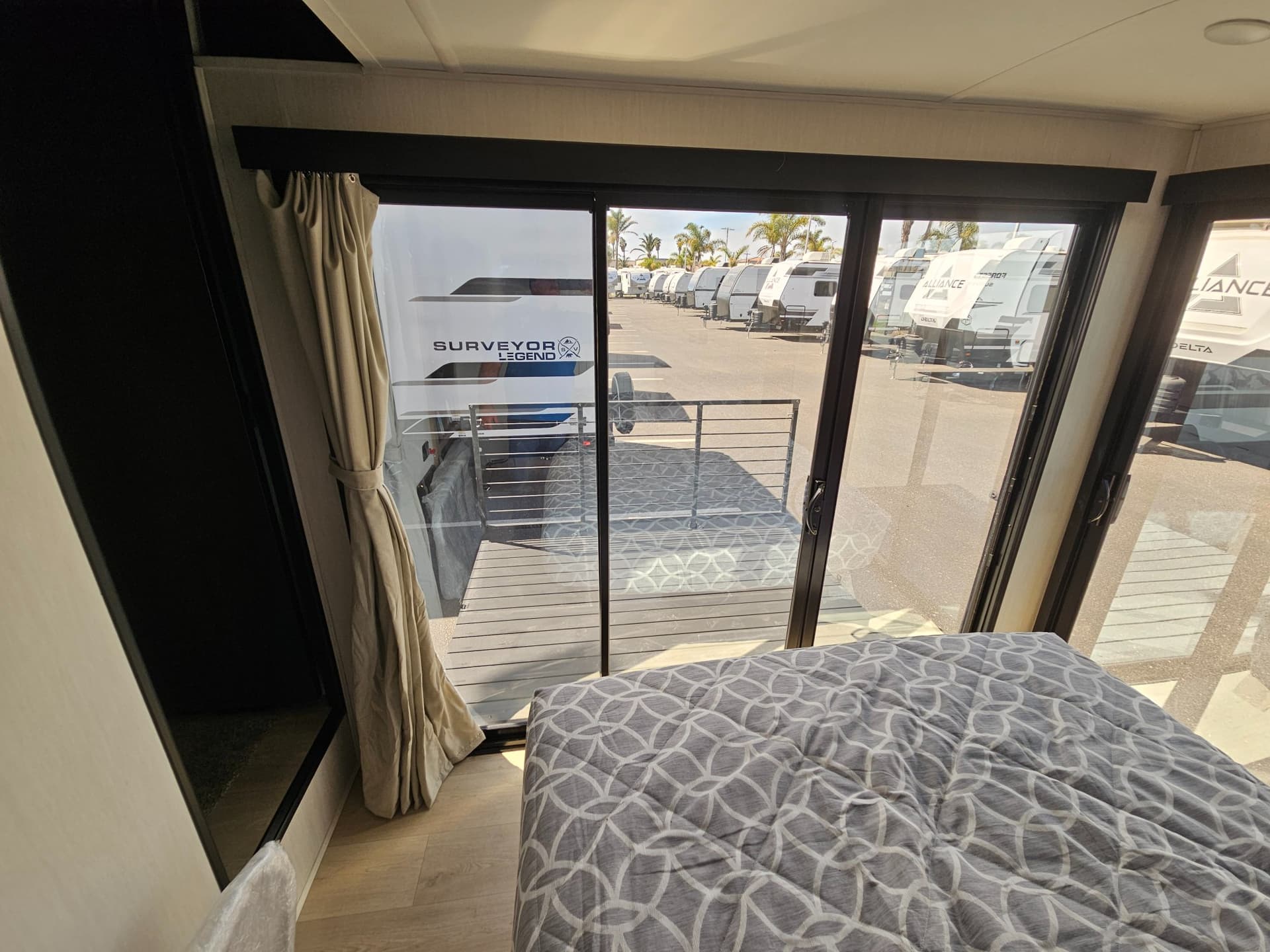 2026 Forest River RV 2026 Forest River RV Cherokee Timberwolf Black Label - thumbnail 28