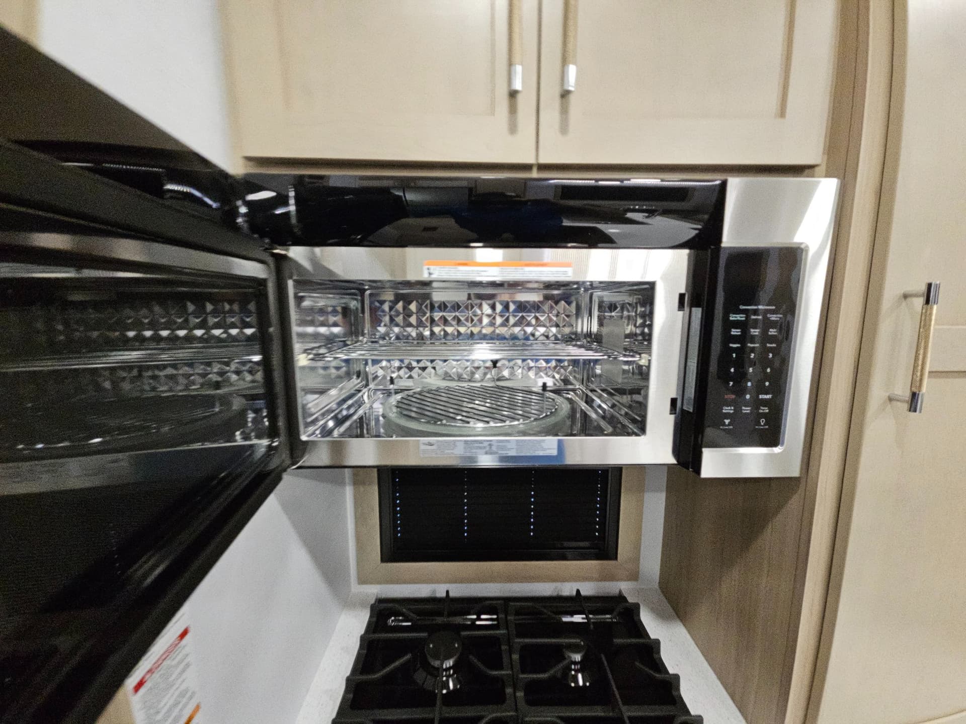 2026 Keystone RV 2026 Keystone RV Raptor - thumbnail 19