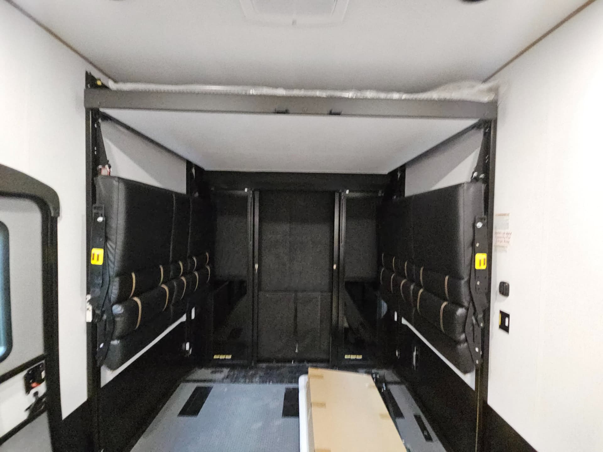 2026 Keystone RV 2026 Keystone RV Raptor - thumbnail 38