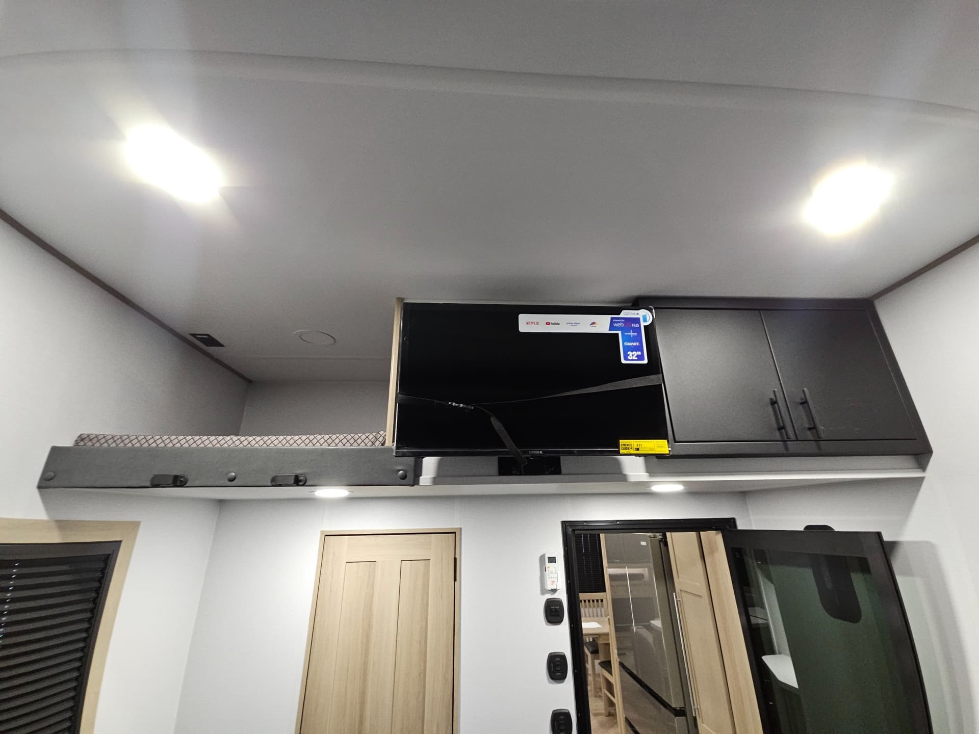 2026 Keystone RV 2026 Keystone RV Raptor - thumbnail 42