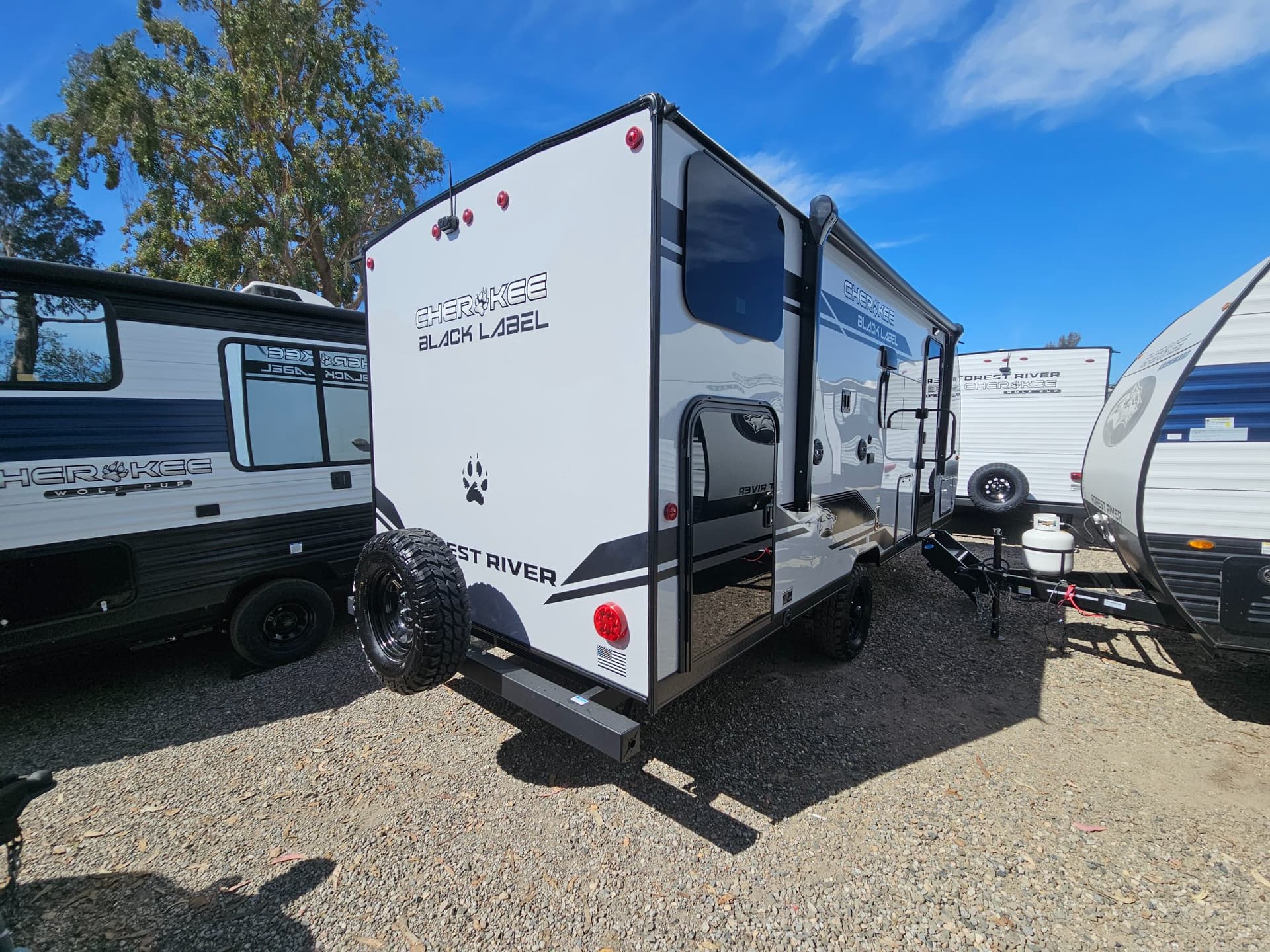 2026 Forest River RV 2026 Forest River RV Cherokee Wolf Pup Black Label - thumbnail 2