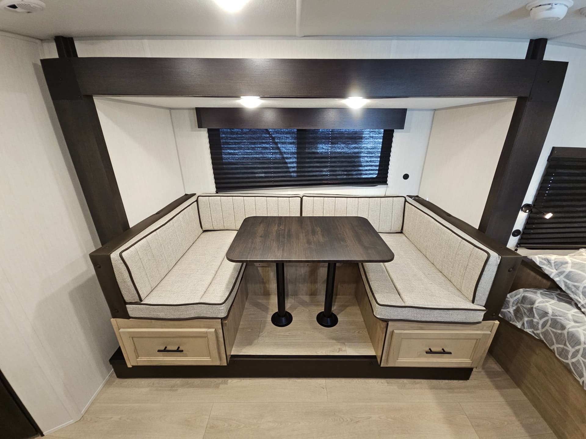 2026 Forest River RV 2026 Forest River RV Cherokee Wolf Pup Black Label - thumbnail 7