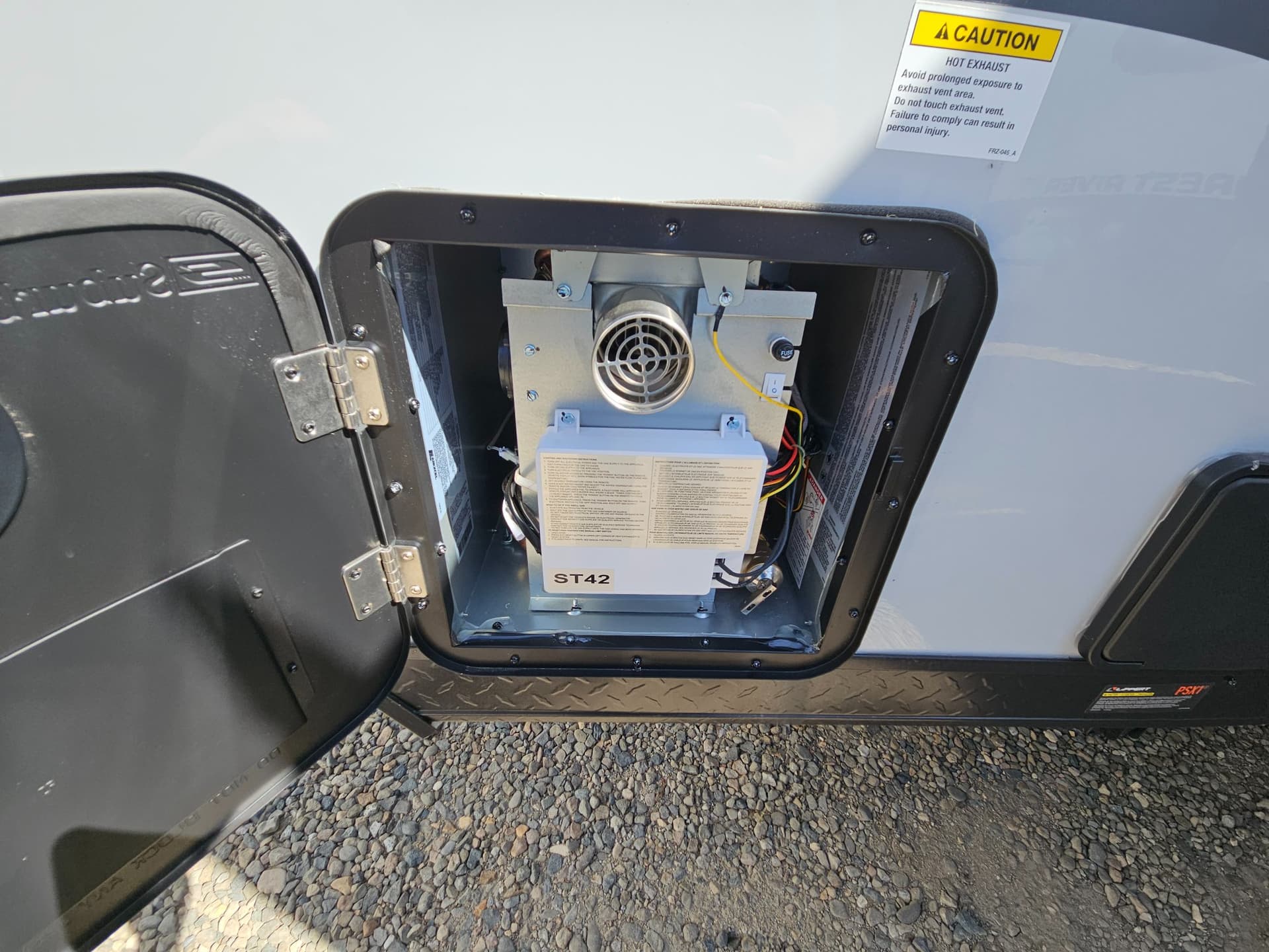 2026 Forest River RV 2026 Forest River RV Cherokee Wolf Pup Black Label - thumbnail 42