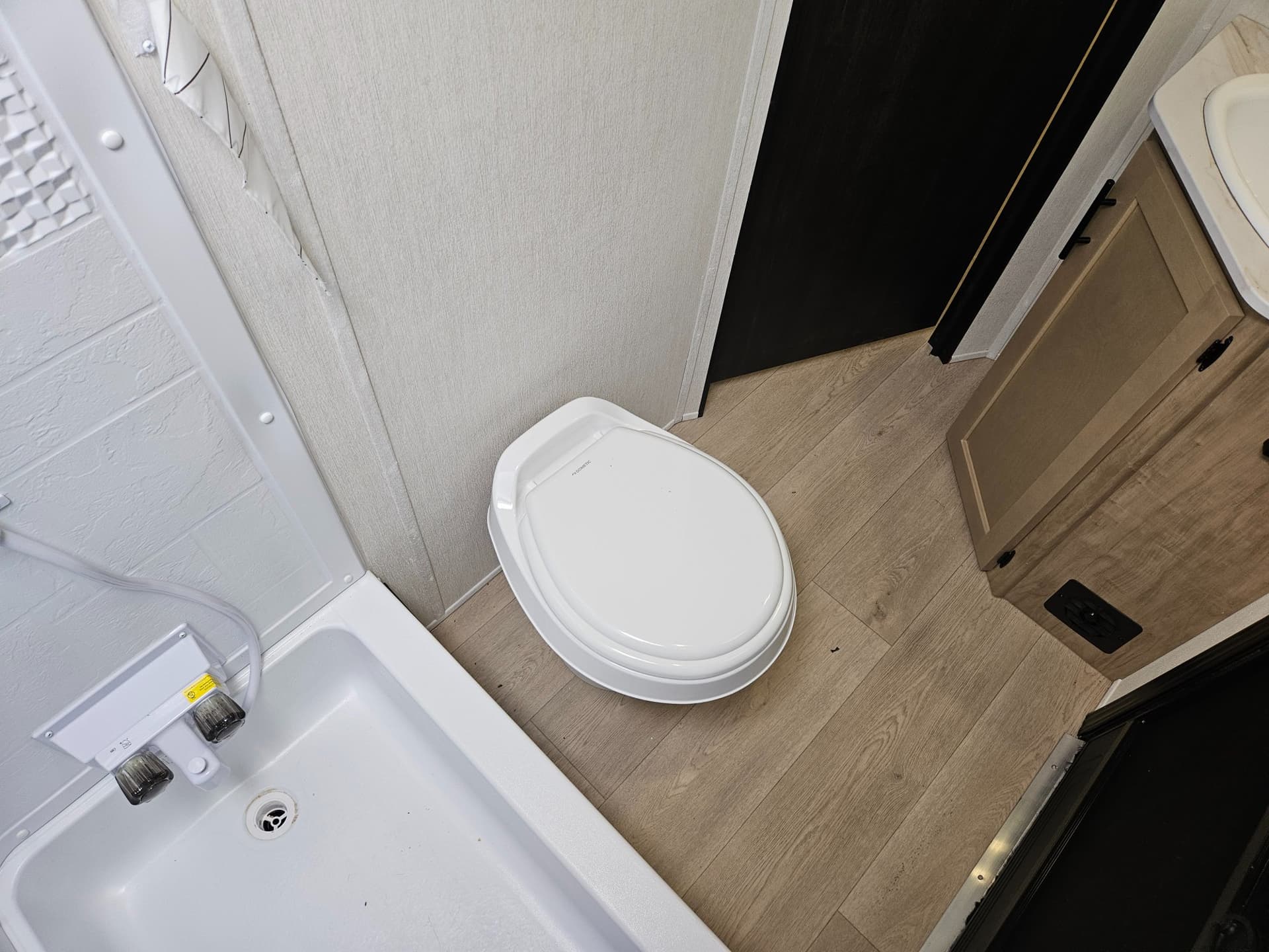 2026 Forest River RV 2026 Forest River RV Cherokee Grey Wolf - thumbnail 24