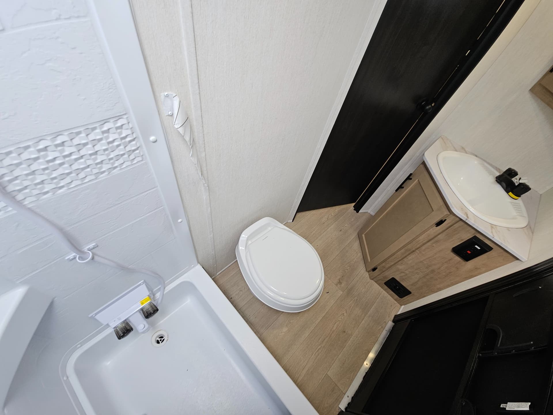 2026 Forest River RV 2026 Forest River RV Cherokee Grey Wolf - thumbnail 25