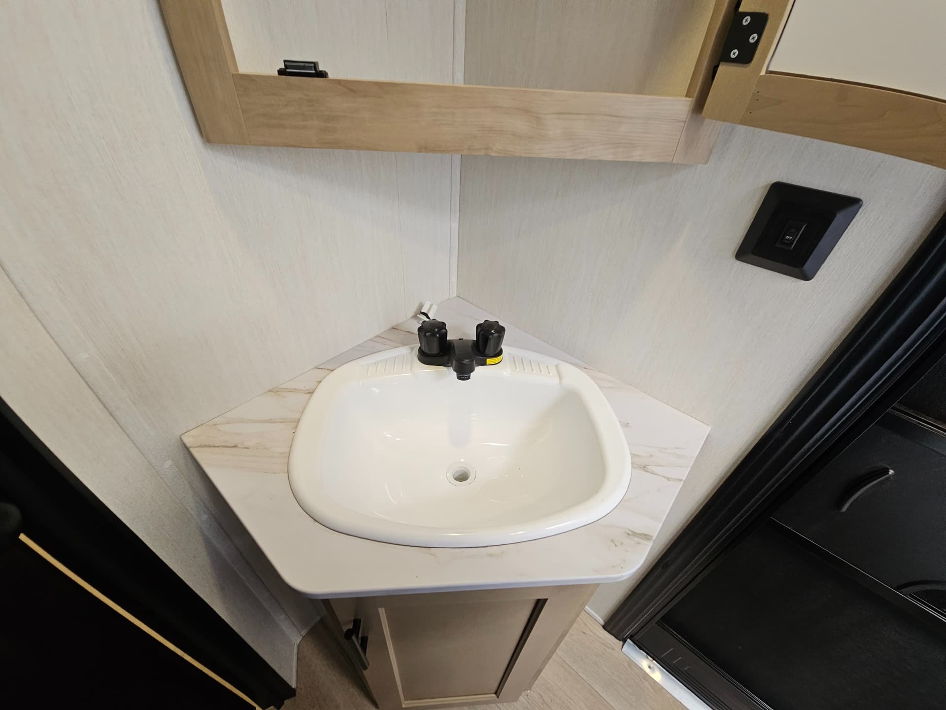 2026 Forest River RV 2026 Forest River RV Cherokee Grey Wolf - thumbnail 28