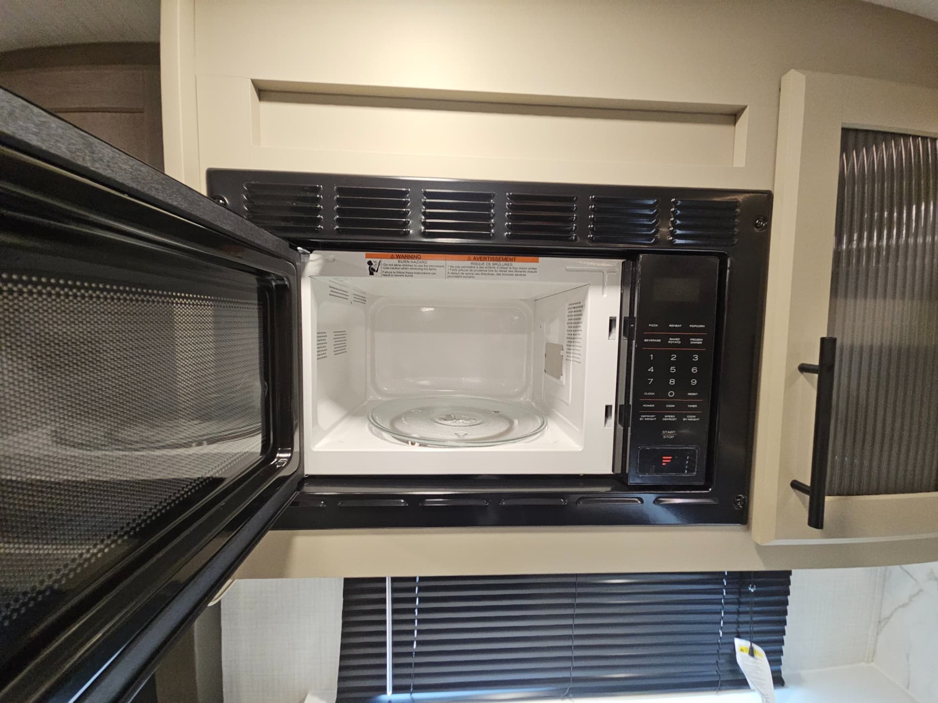 2026 Keystone RV 2026 Keystone RV Cougar Half-Ton - thumbnail 11