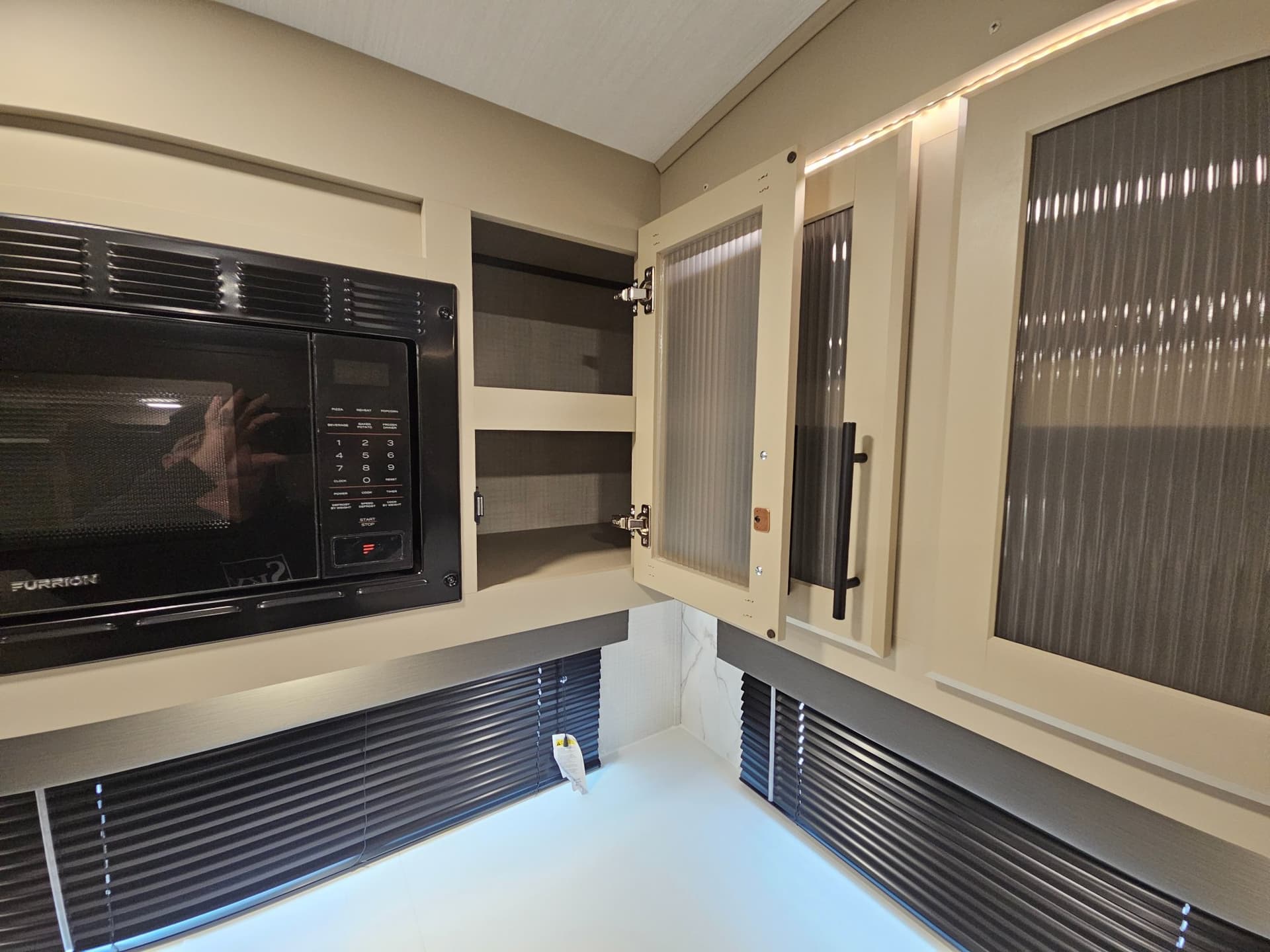 2026 Keystone RV 2026 Keystone RV Cougar Half-Ton - thumbnail 12