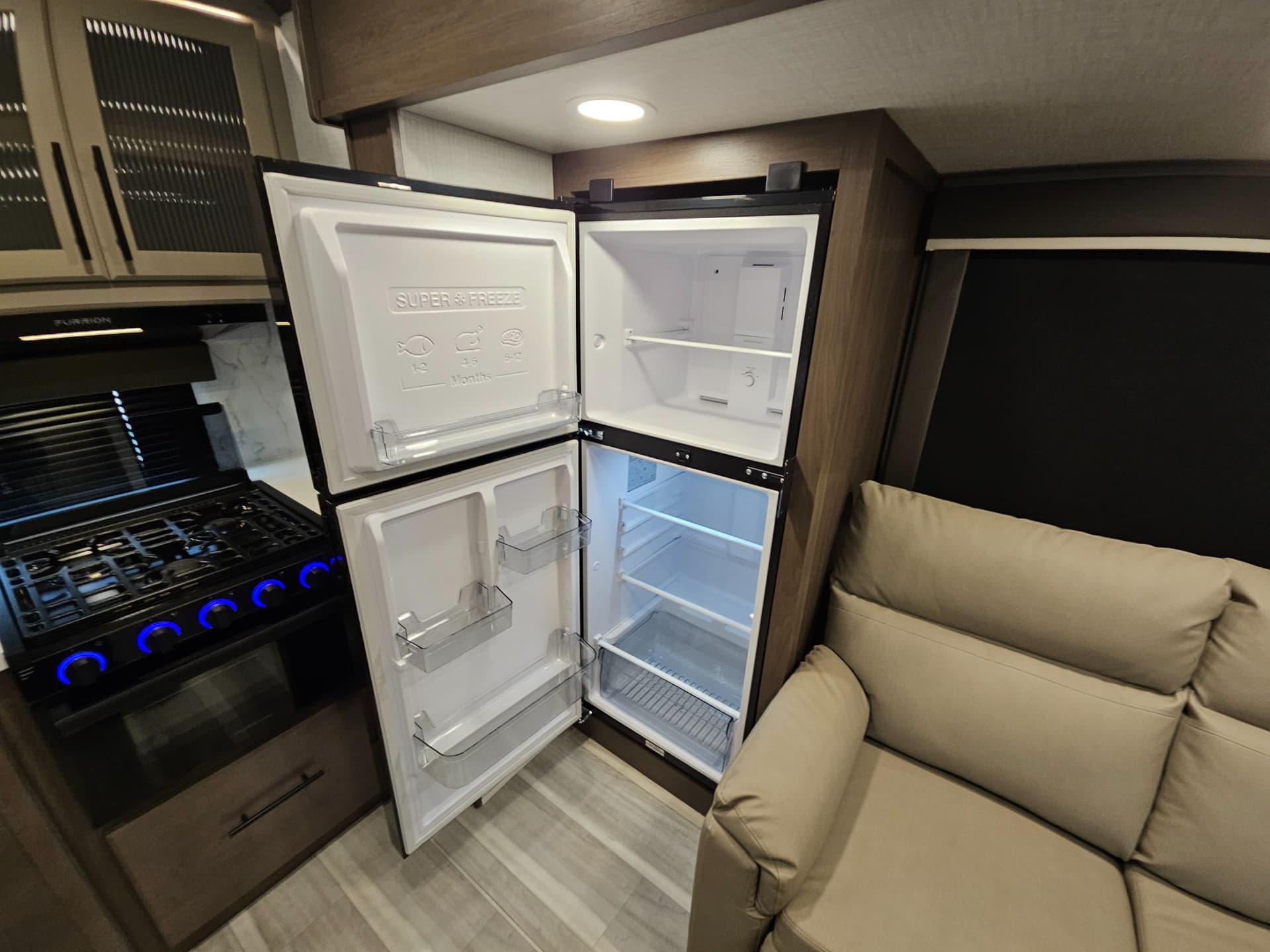 2026 Keystone RV 2026 Keystone RV Cougar Half-Ton - thumbnail 20