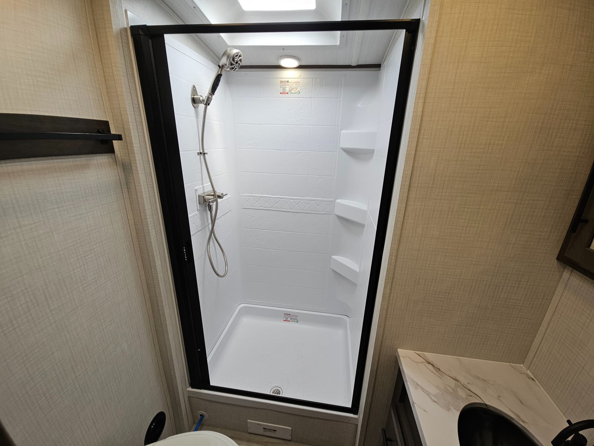 2026 Keystone RV 2026 Keystone RV Cougar Half-Ton - thumbnail 24