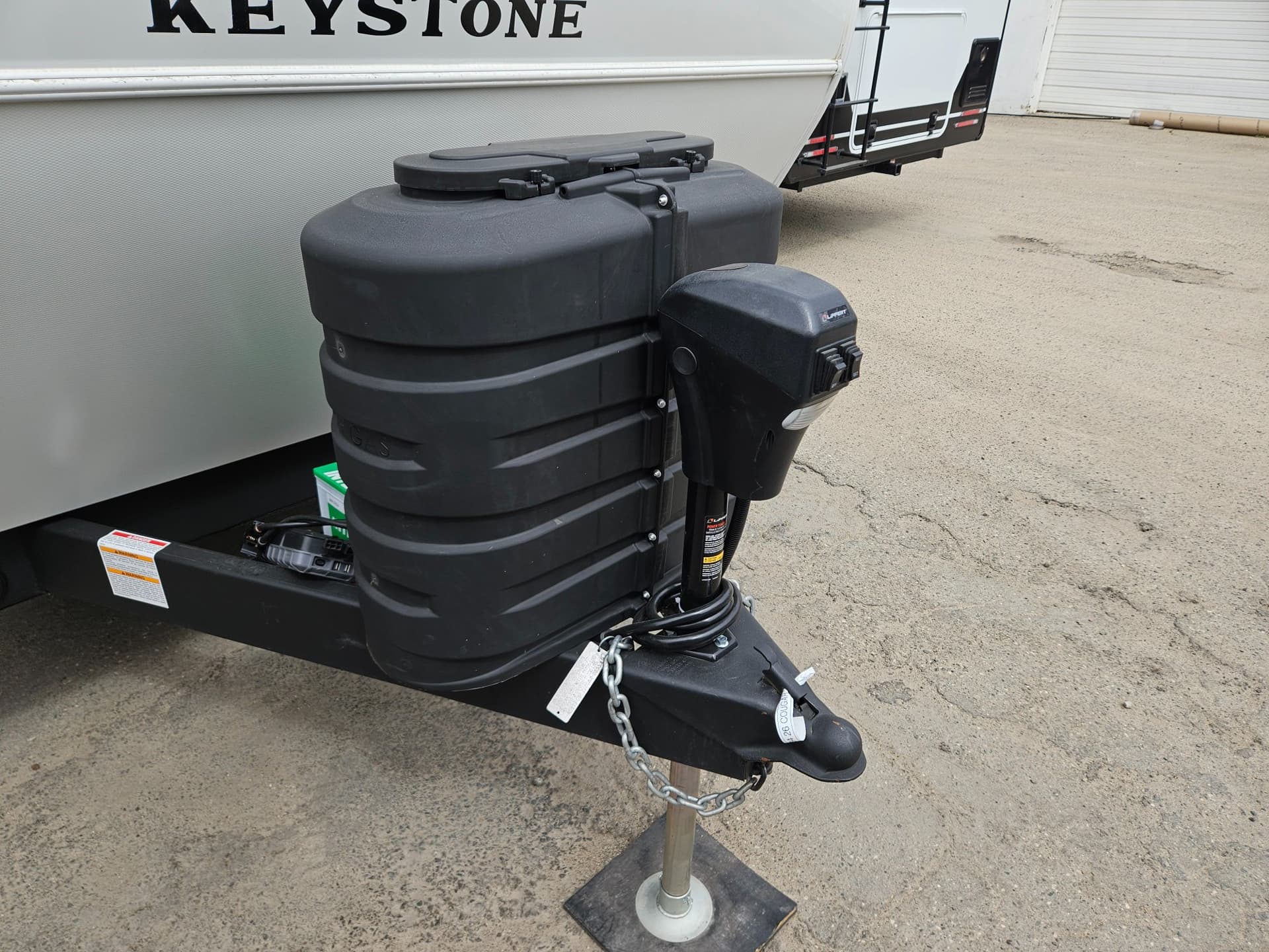 2026 Keystone RV 2026 Keystone RV Cougar Half-Ton - thumbnail 34