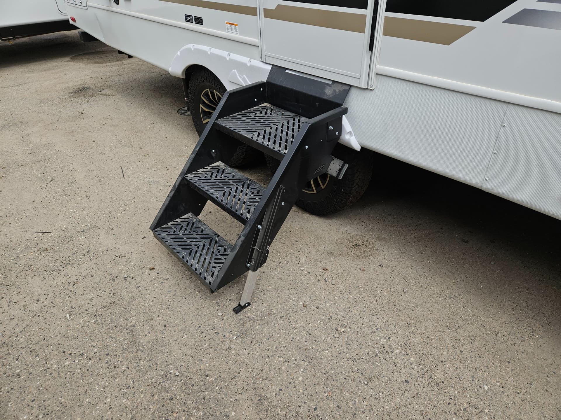 2026 Keystone RV 2026 Keystone RV Cougar Half-Ton - thumbnail 38