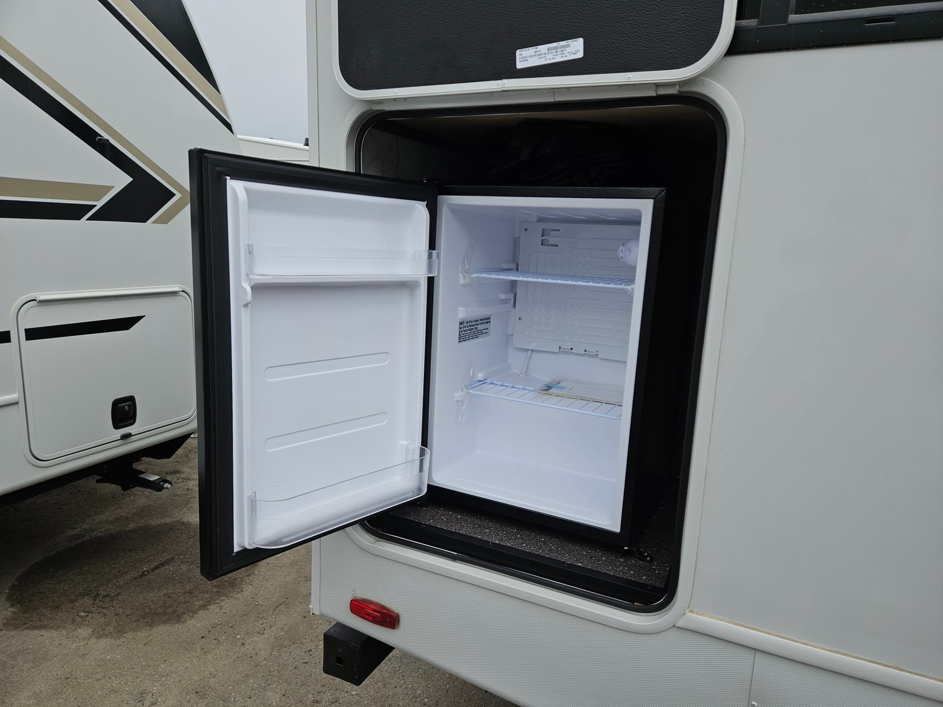 2026 Keystone RV 2026 Keystone RV Cougar Half-Ton - thumbnail 42