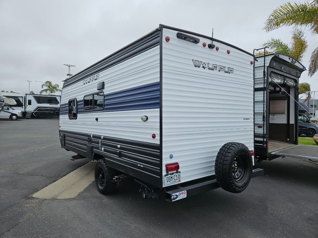 2024 Forest River 2024 Forest River Cherokee Wolf Pup - thumbnail 5