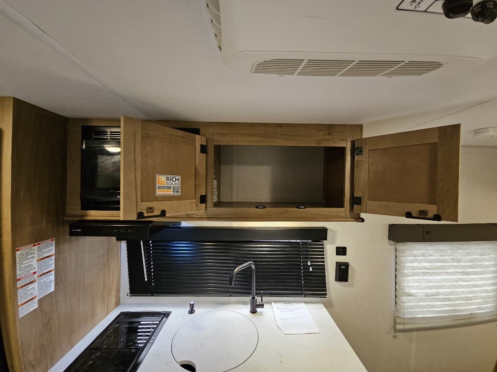 2024 Forest River 2024 Forest River Cherokee Wolf Pup - thumbnail 14