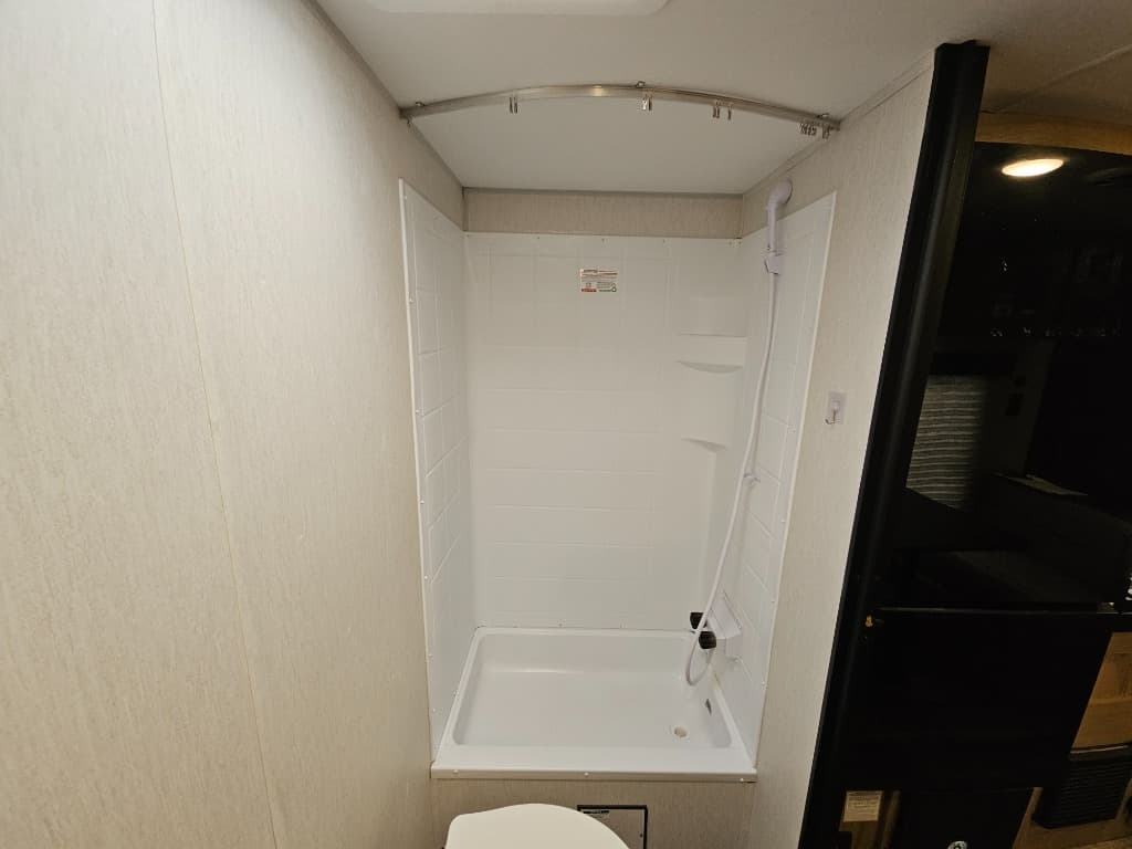 2024 Forest River 2024 Forest River Cherokee Wolf Pup - thumbnail 28