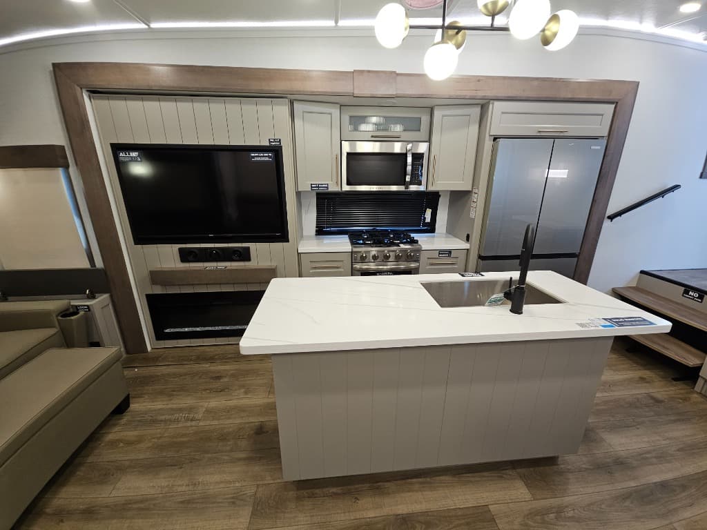 2025 Alliance RV 2025 Alliance RV Paradigm - thumbnail 19