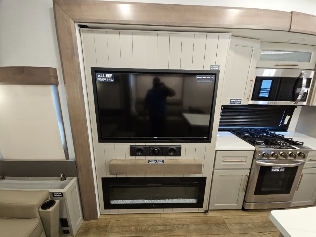 2025 Alliance RV 2025 Alliance RV Paradigm - thumbnail 20