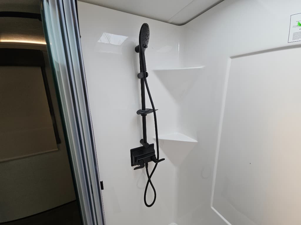 2025 Alliance RV 2025 Alliance RV Paradigm - thumbnail 38