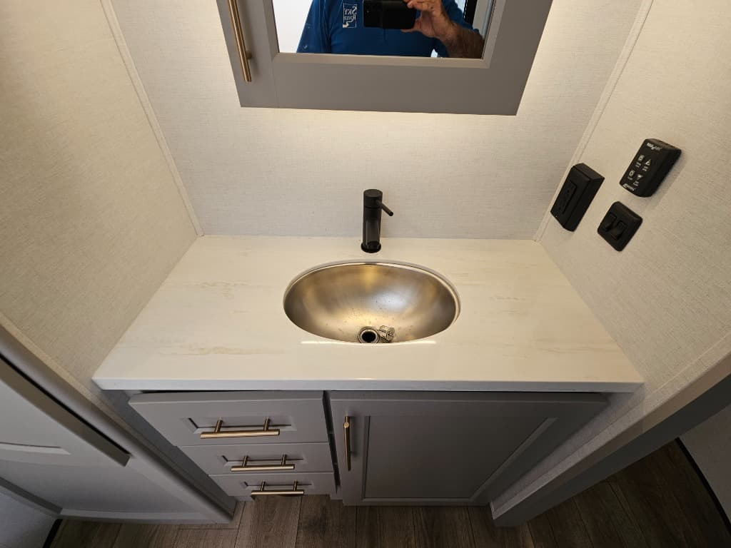 2025 Alliance RV 2025 Alliance RV Paradigm - thumbnail 42