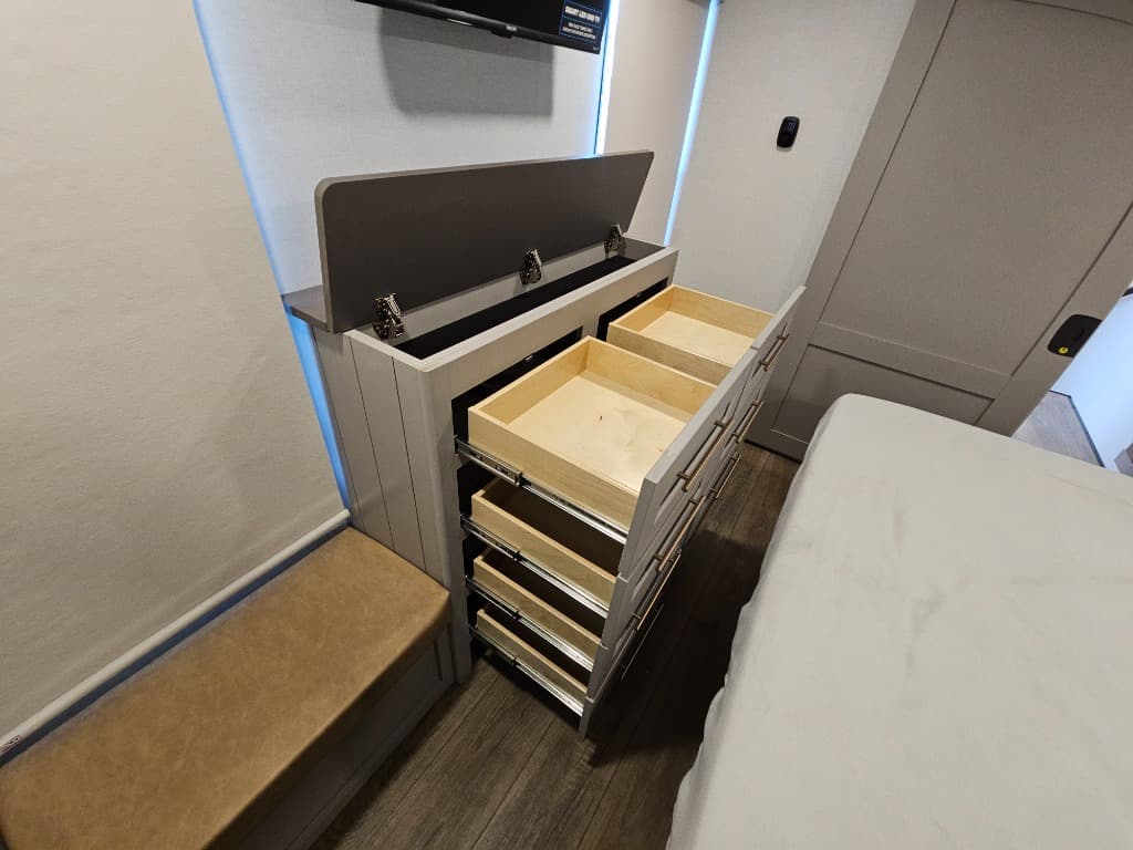 2025 Alliance RV 2025 Alliance RV Paradigm - thumbnail 48