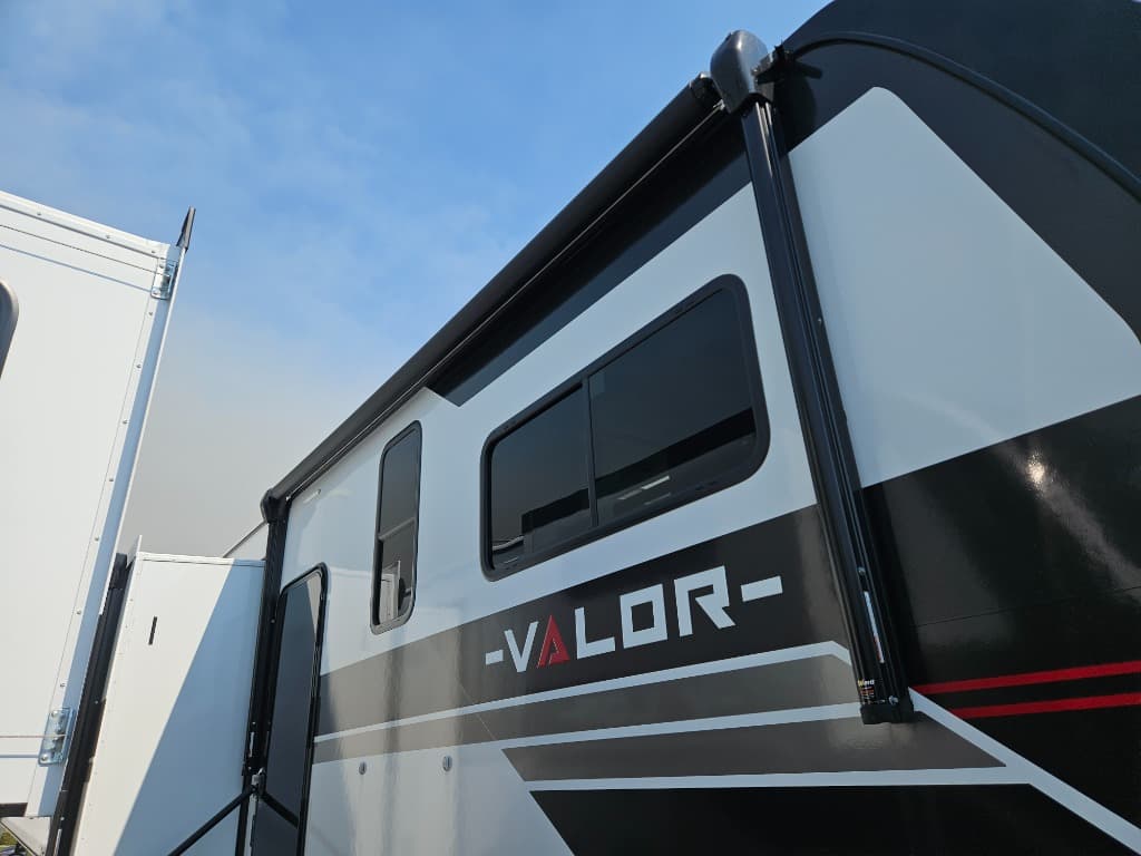 2026 Alliance RV 2026 Alliance RV Valor - thumbnail 14